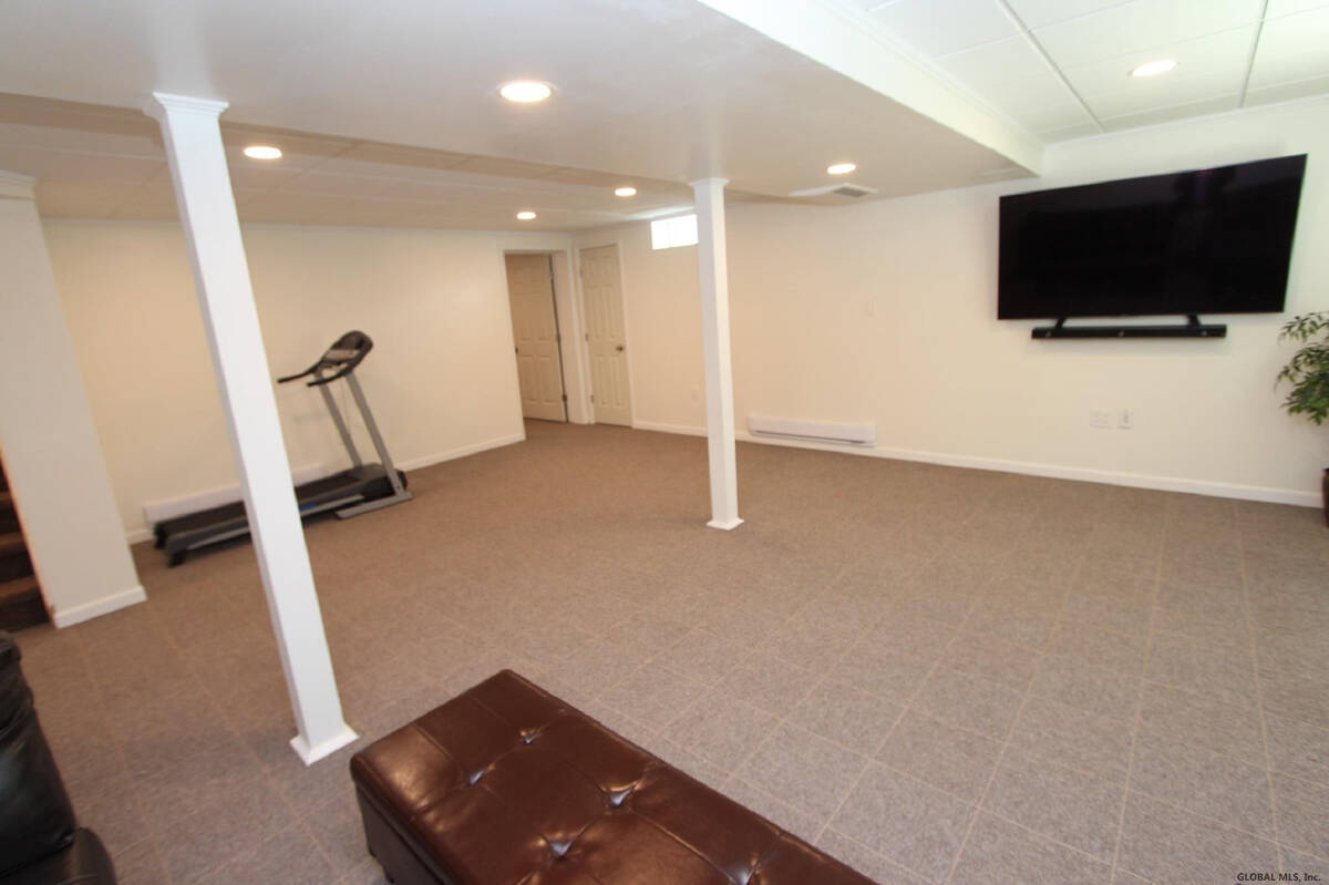 #40 photo, 106 Balsam Way, Clifton Park , NY 12065