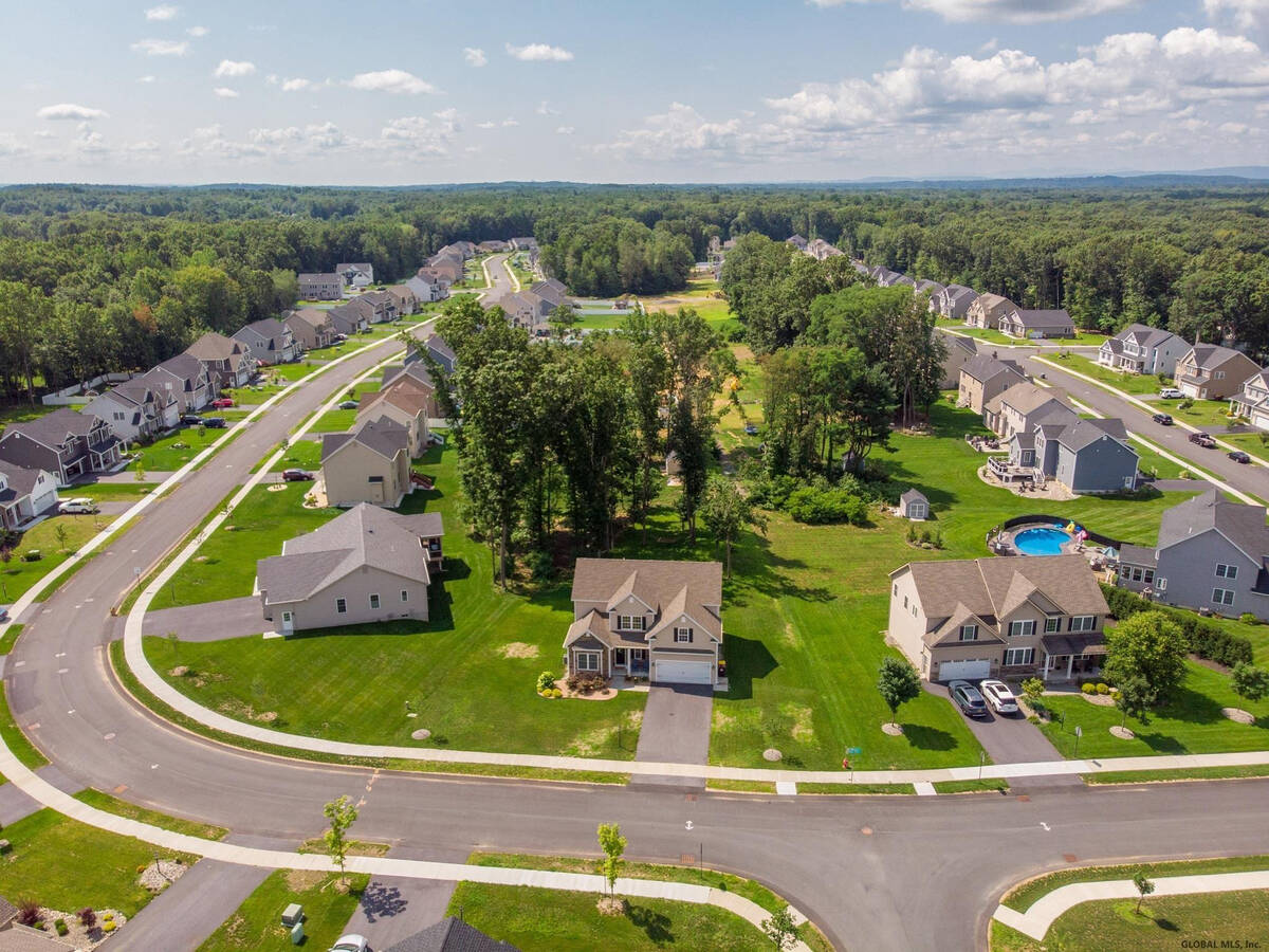 #49 photo, 106 Balsam Way, Clifton Park , NY 12065