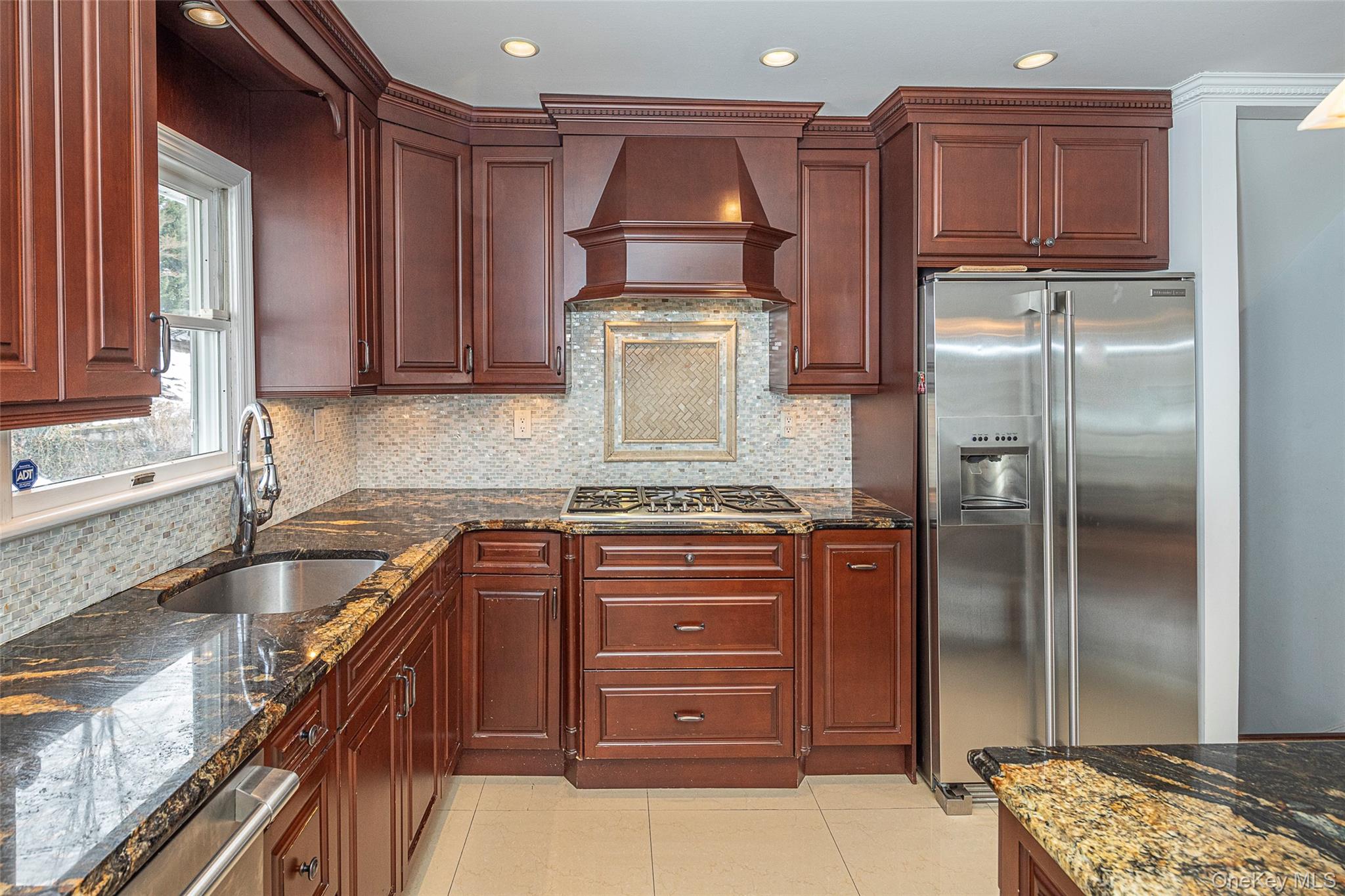 #4 photo, 26 Dexter Road, Yonkers , NY 10710