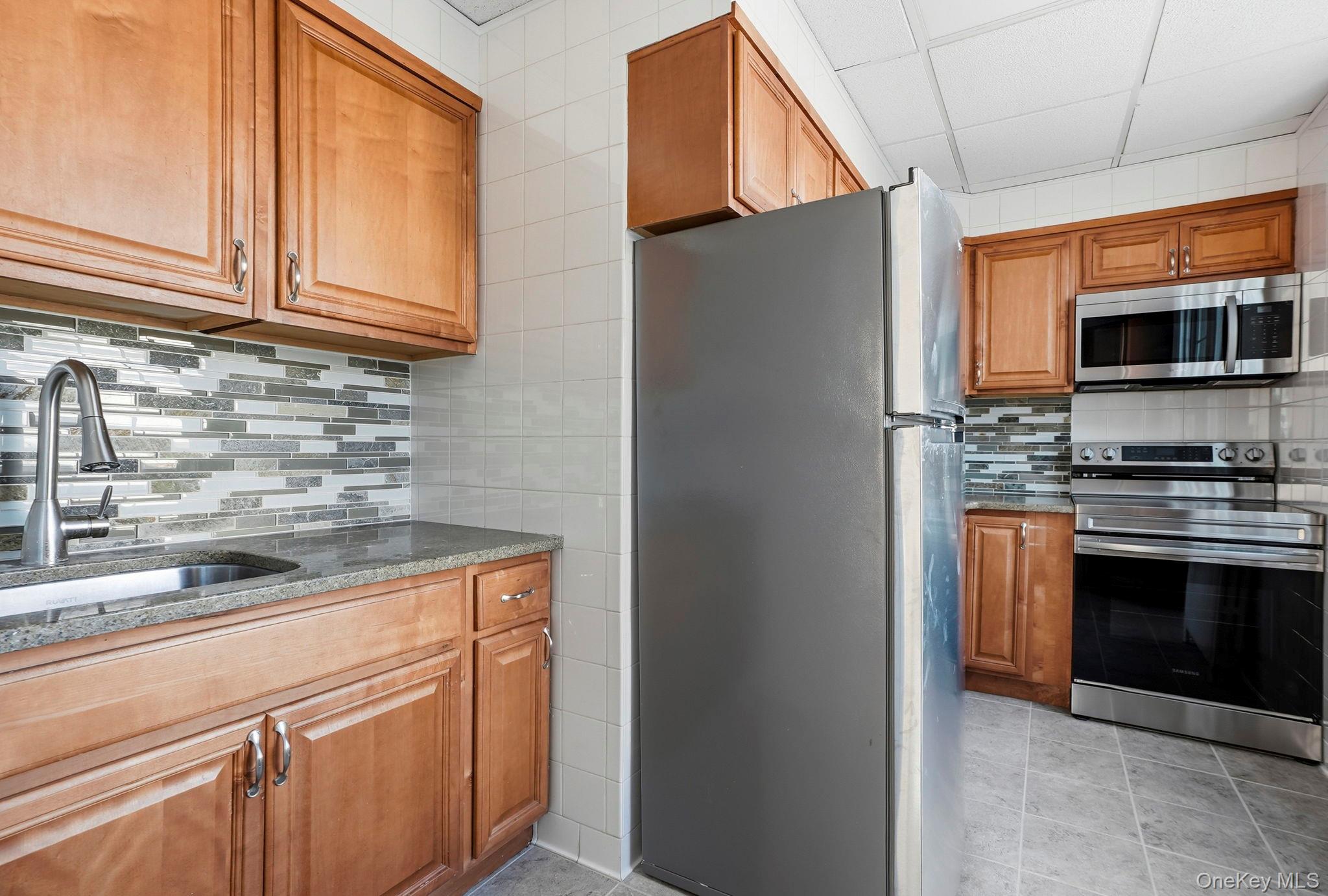 #10 photo, 320 Simpson Place, Peekskill , NY 10566