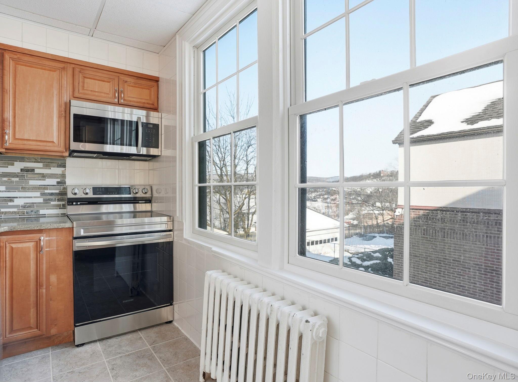 #11 photo, 320 Simpson Place, Peekskill , NY 10566