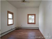 #9 photo, 29 Grand Street, 뉴욕주 Wurtsboro , NY 12790