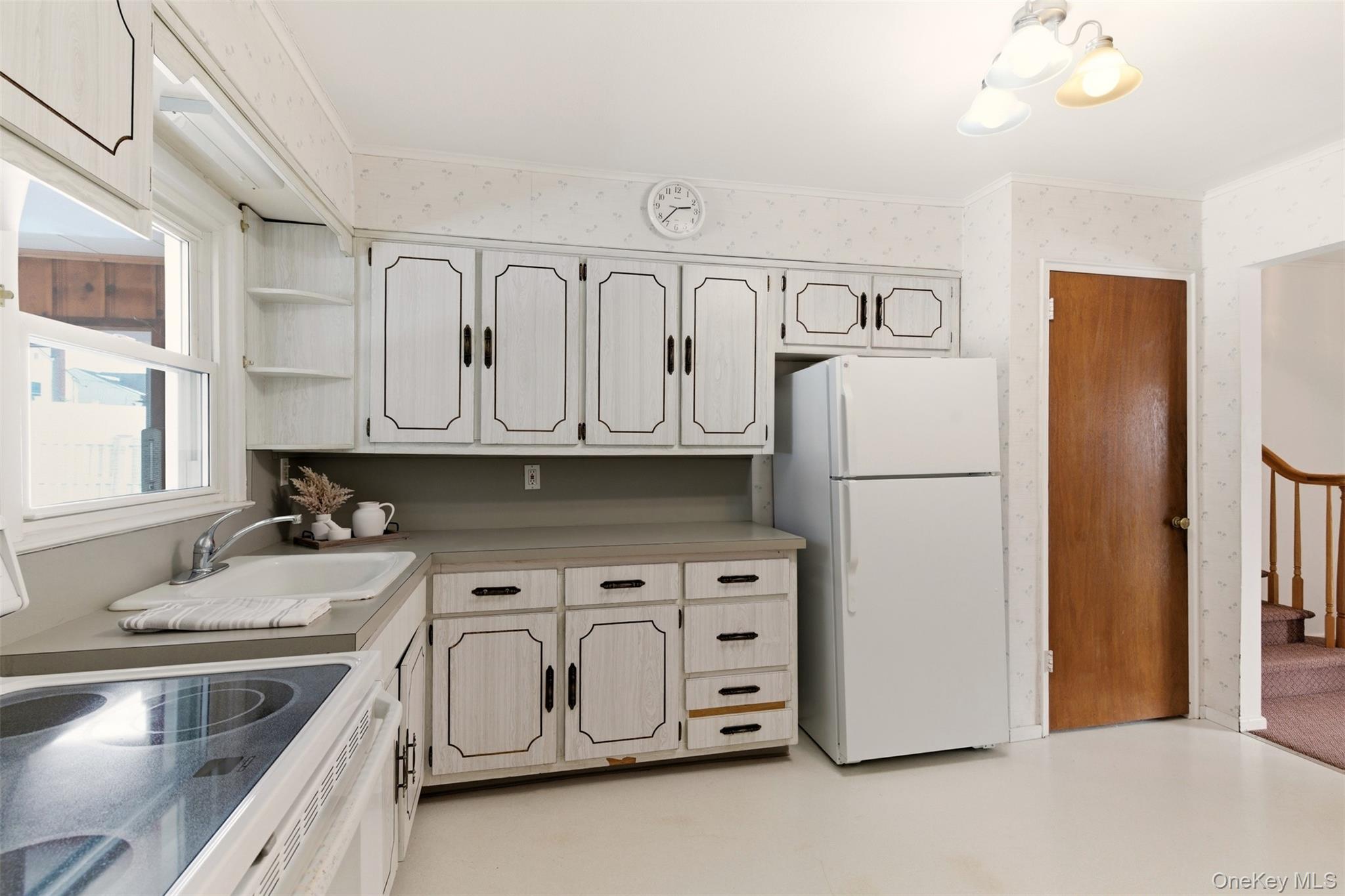 #12 photo, 3 Bayberry Drive, নাসাউ কাউন্টি Plainview , NY 11803