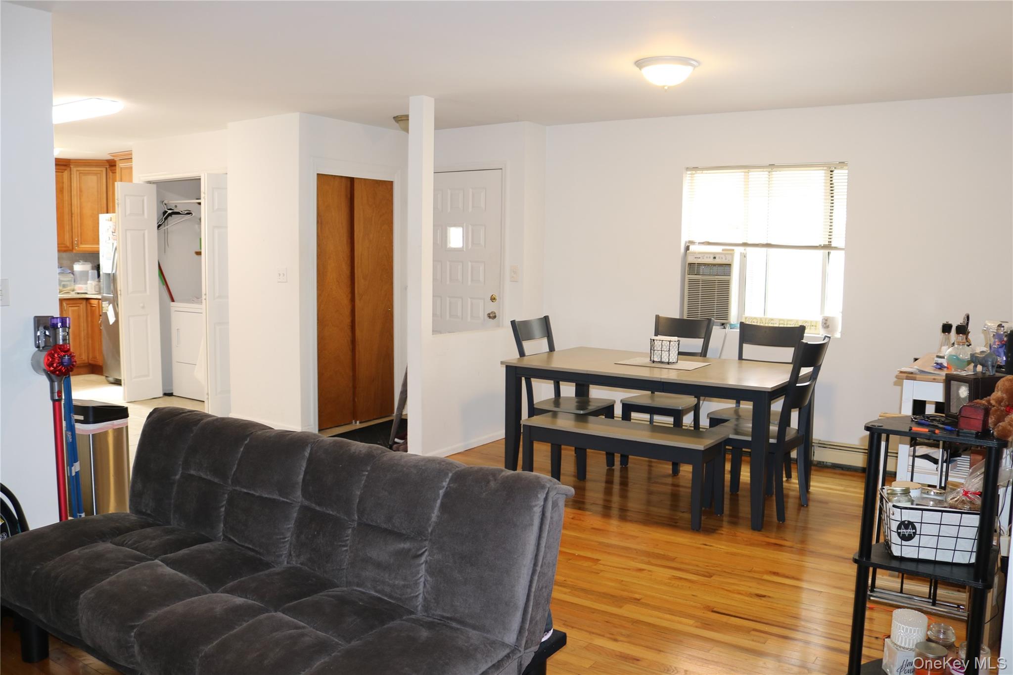 #10 photo, 649 E Beech Street, নাসাউ কাউন্টি Long Beach , NY 11561