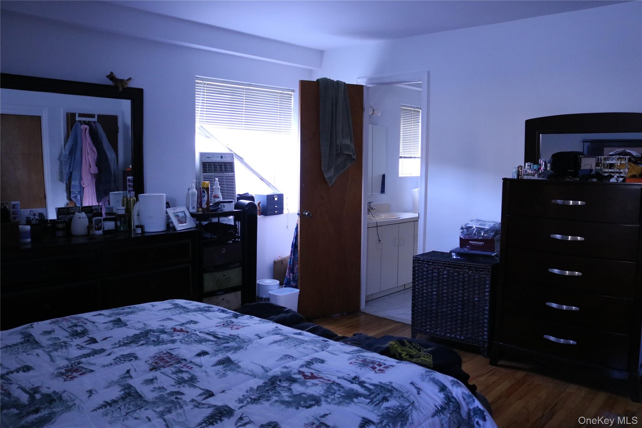 #14 photo, 649 E Beech Street, নাসাউ কাউন্টি Long Beach , NY 11561