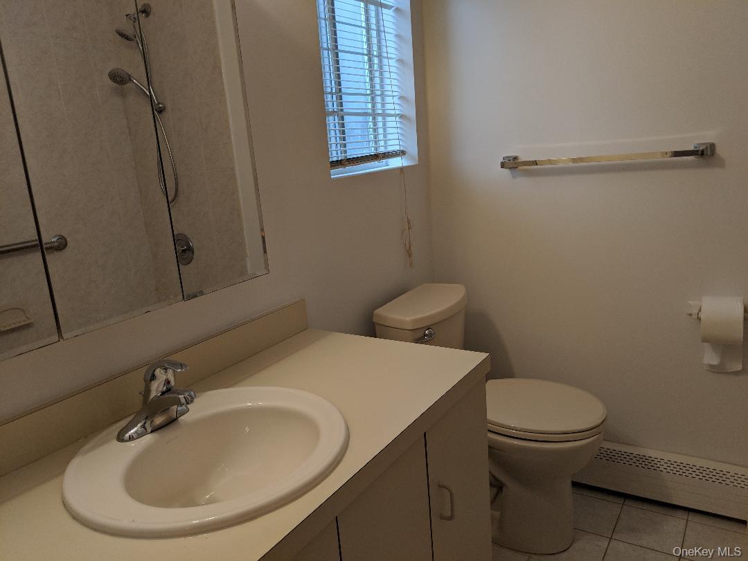 #16 photo, 649 E Beech Street, নাসাউ কাউন্টি Long Beach , NY 11561