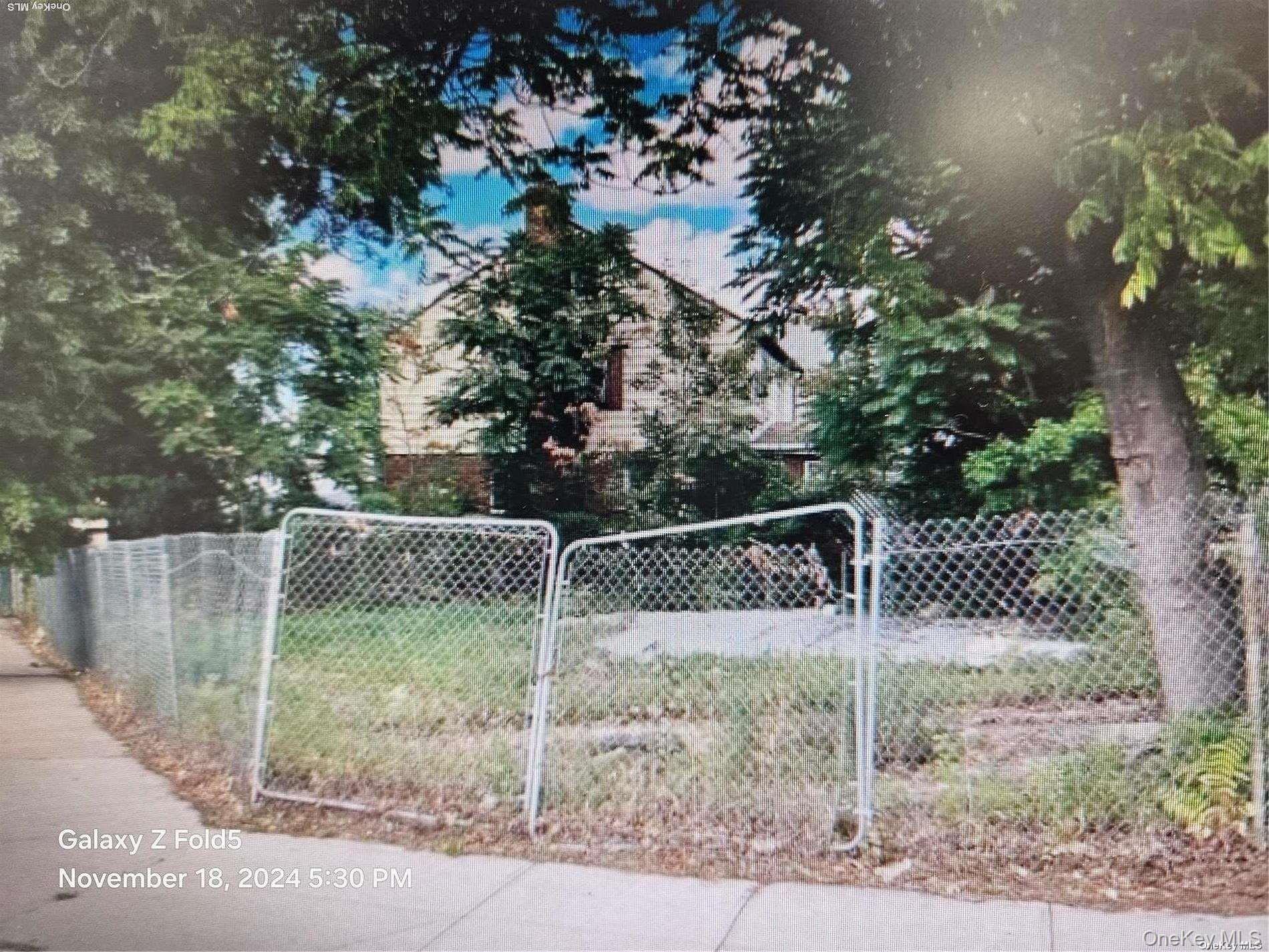 #4 photo, 24-31 Francis Lewis Boulevard, Whitestone , NY 11357