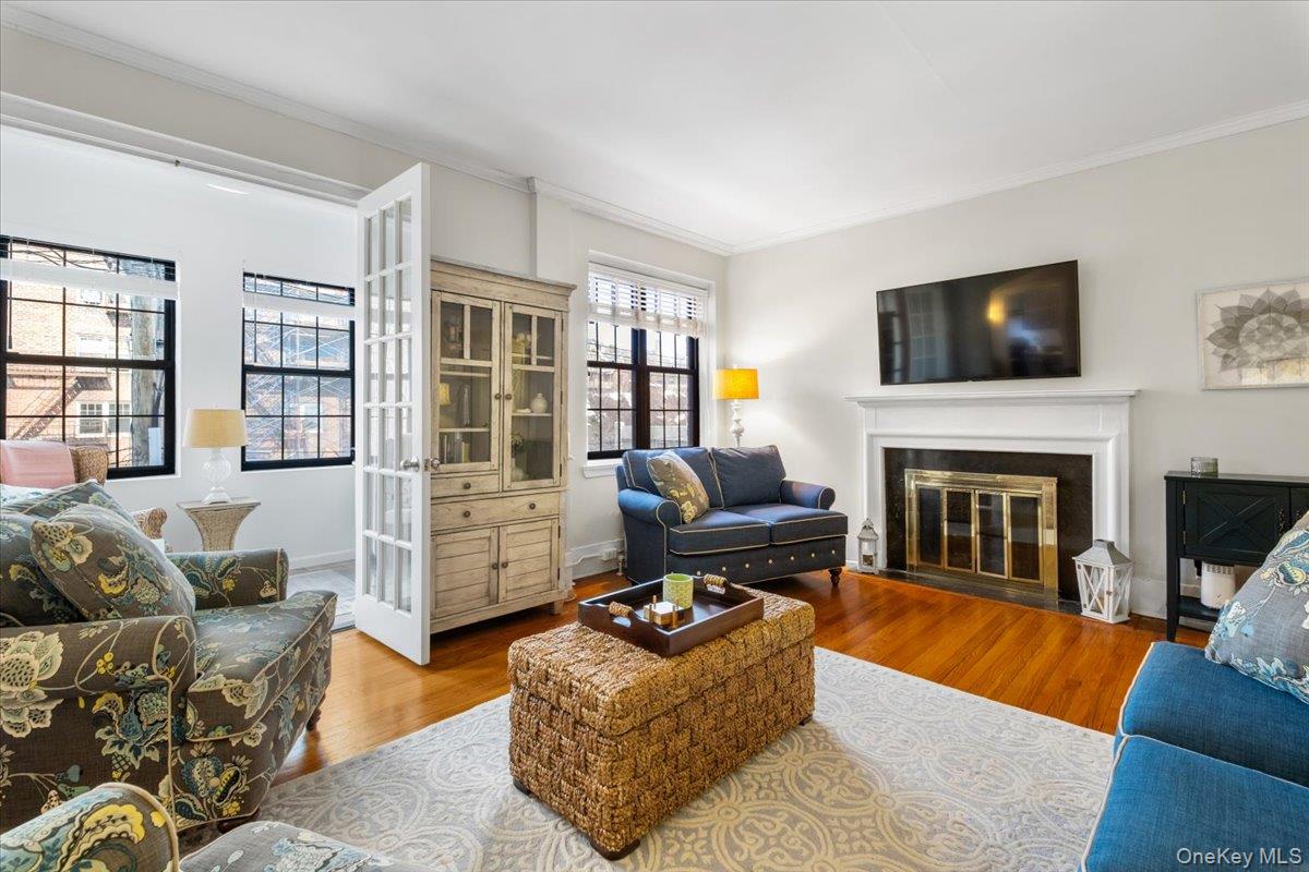 #1 photo, 824 Bronx River Road, ব্রঙ্কস Bronxville , NY 10708