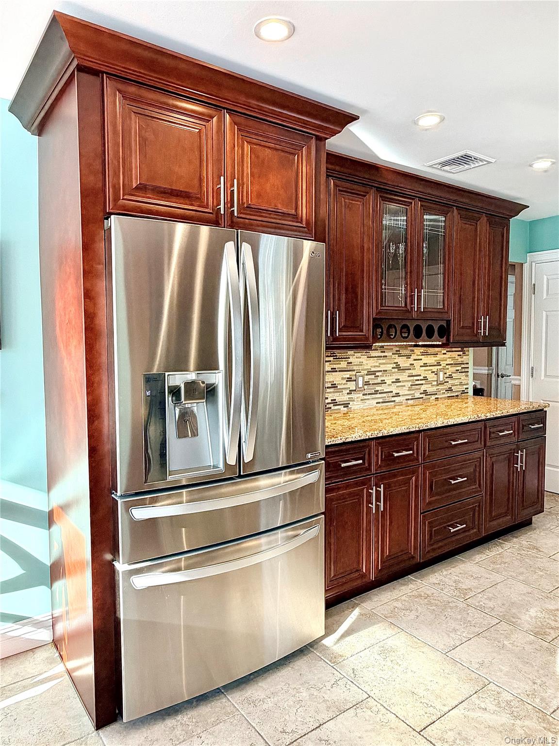 #18 photo, 17 Erita Lane, Smithtown , NY 11787