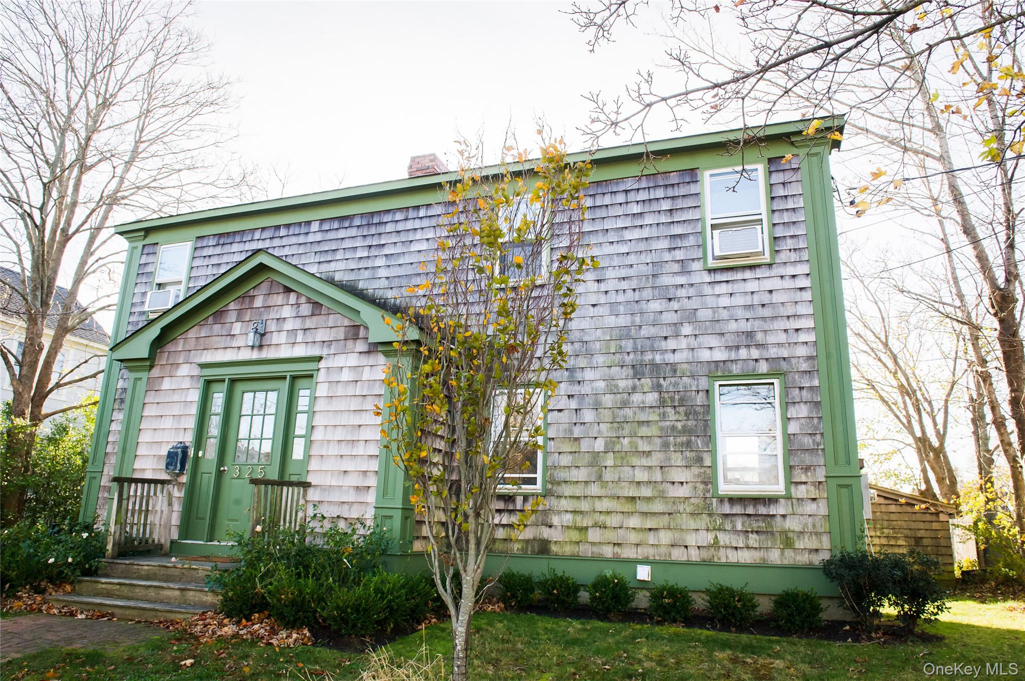 #1 photo, 325 Wiggins Street, সাফোক কাউন্টি Greenport , NY 11944