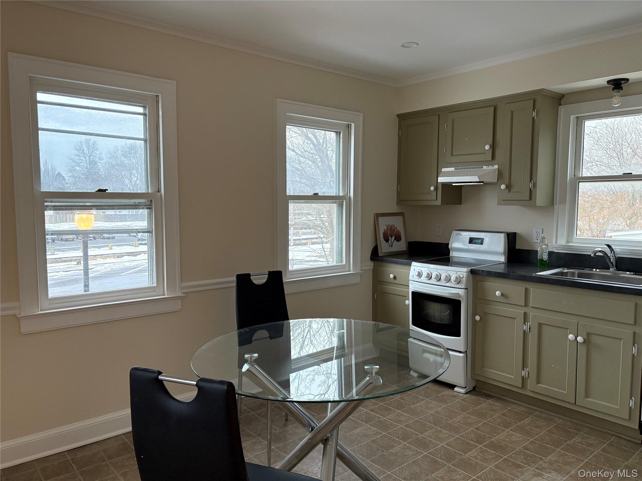 #4 photo, 325 Wiggins Street, সাফোক কাউন্টি Greenport , NY 11944