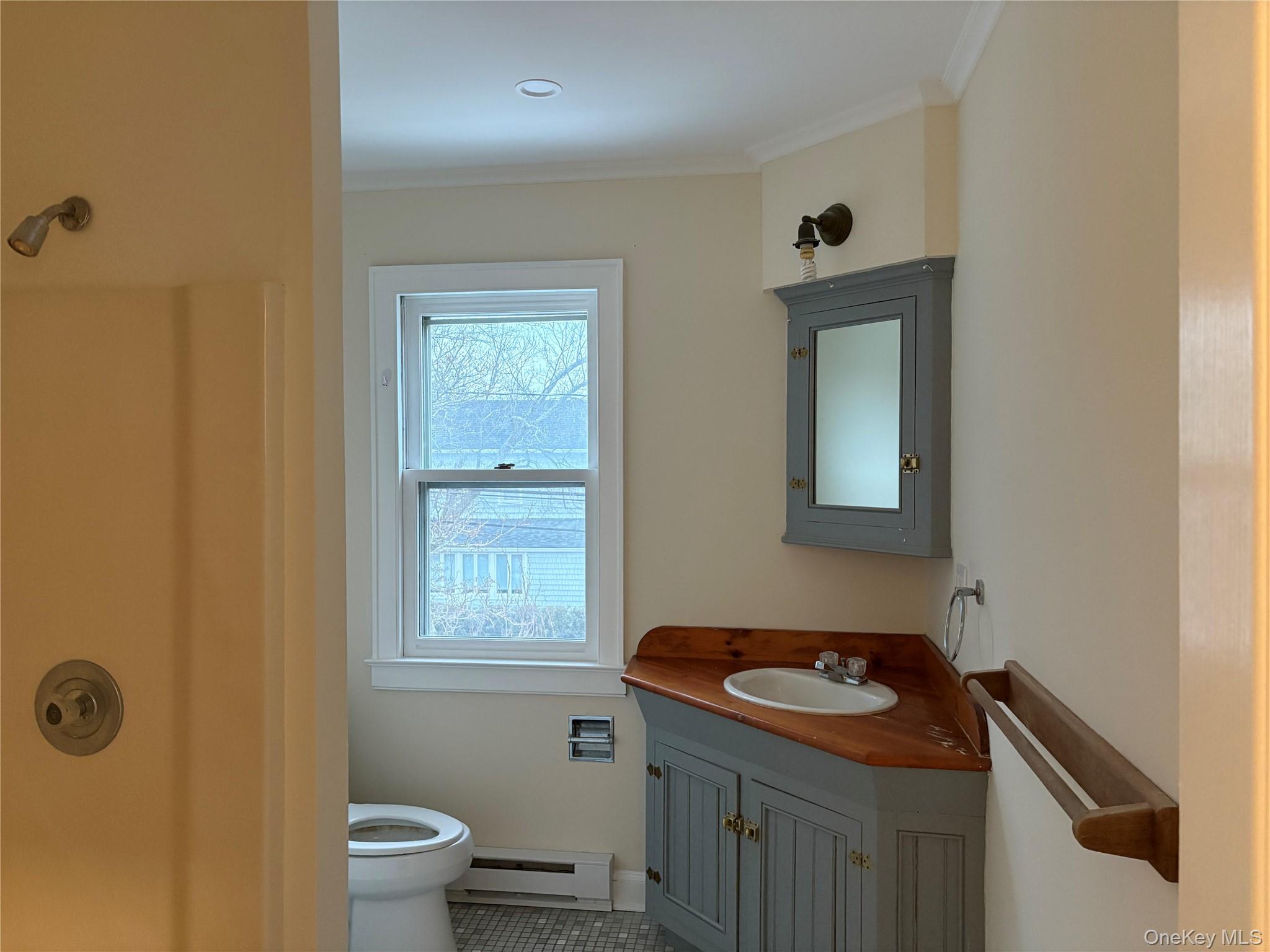 #5 photo, 325 Wiggins Street, সাফোক কাউন্টি Greenport , NY 11944