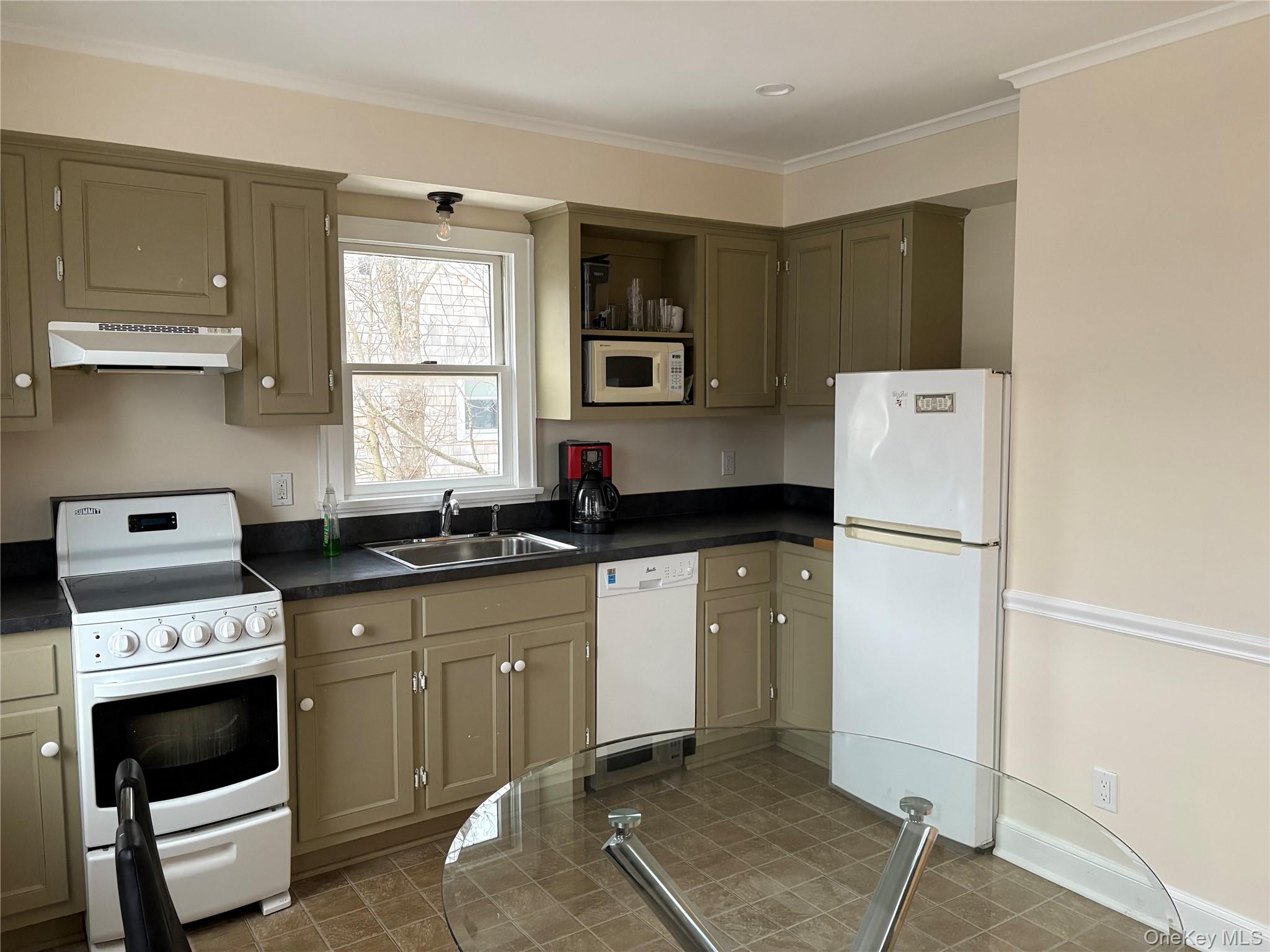 #7 photo, 325 Wiggins Street, সাফোক কাউন্টি Greenport , NY 11944