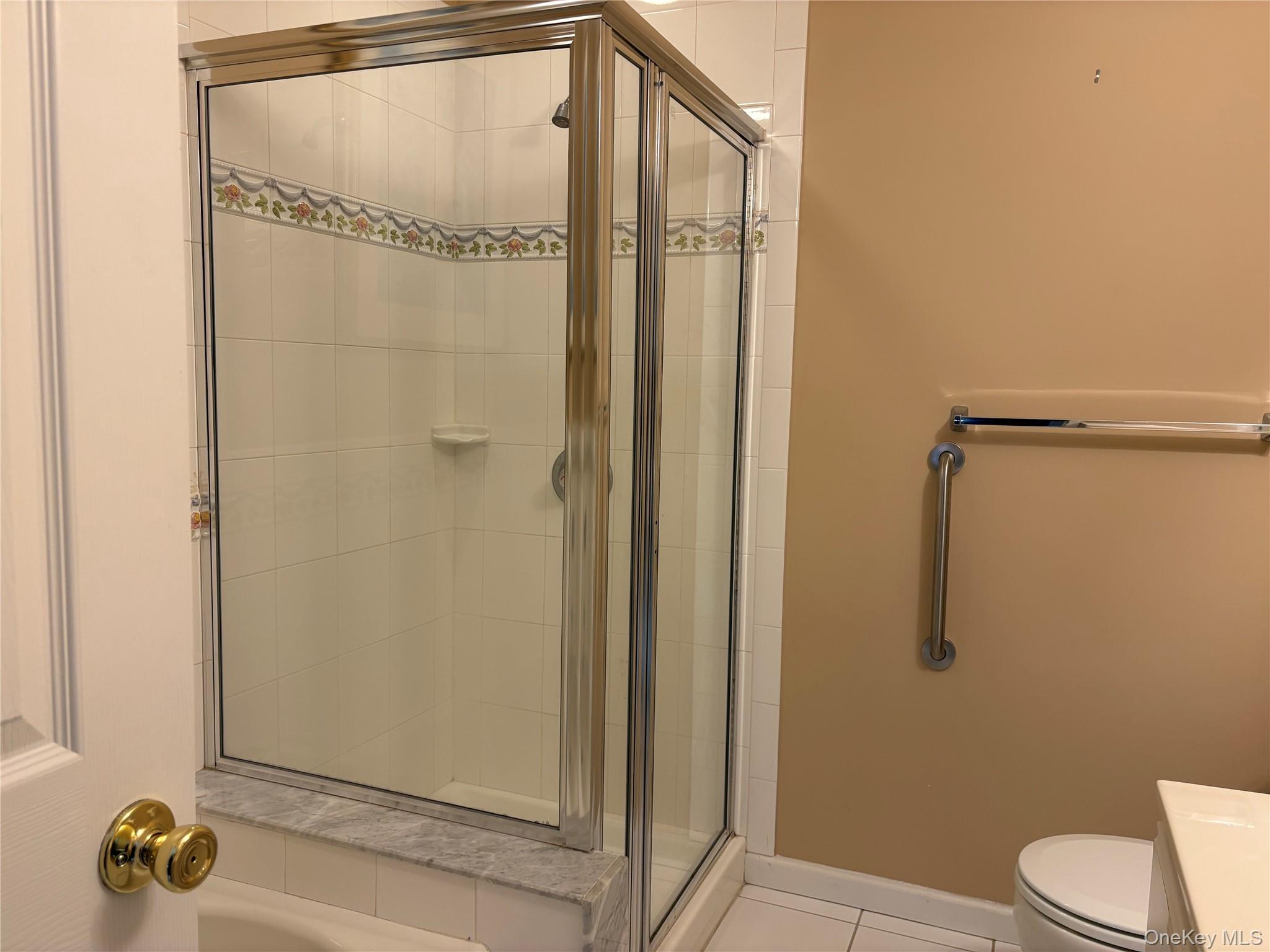 #18 photo, 104 Scenic Lake Drive, Riverhead , NY 11901