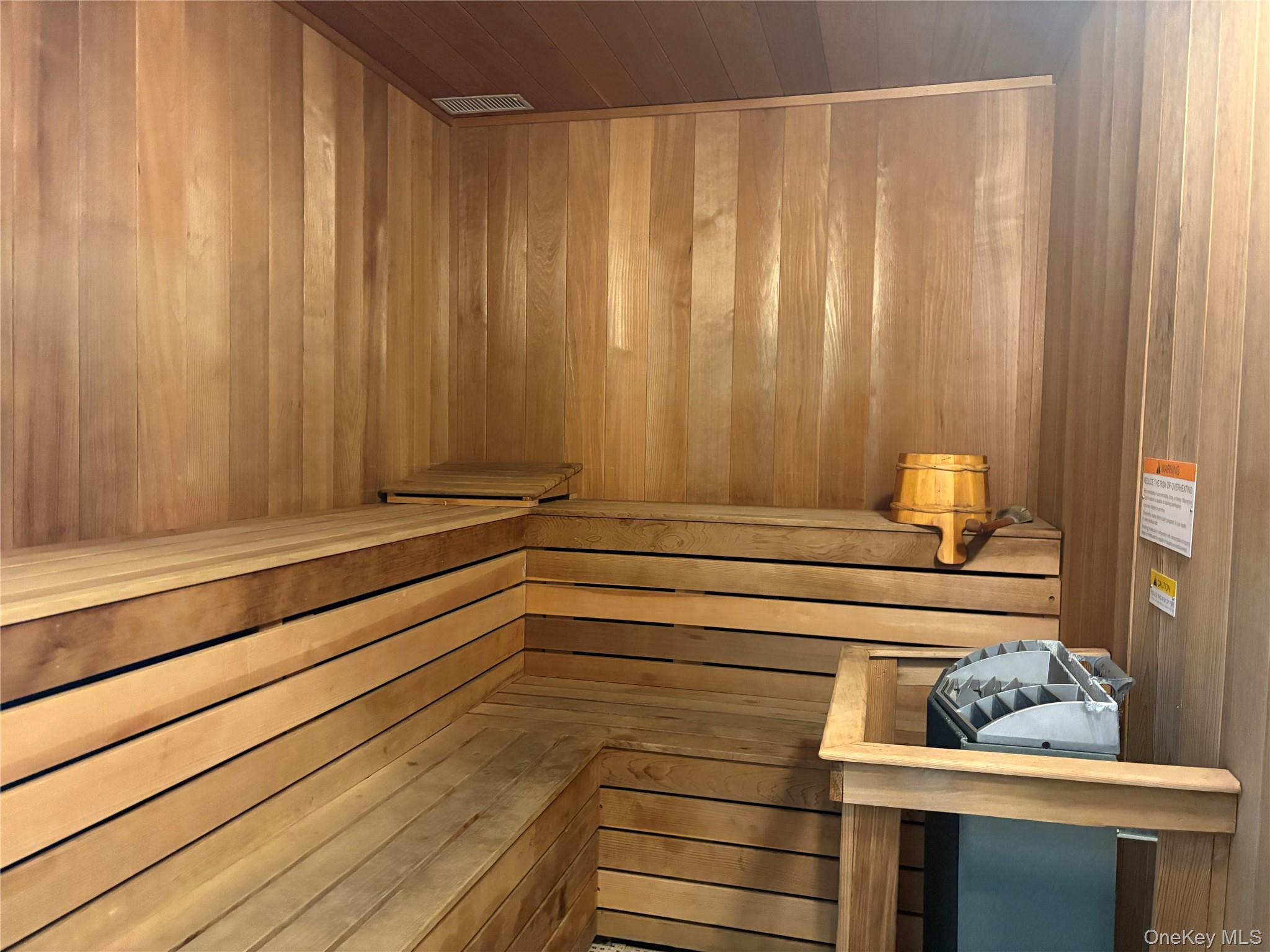 #5 photo, 104 Scenic Lake Drive, Riverhead , NY 11901