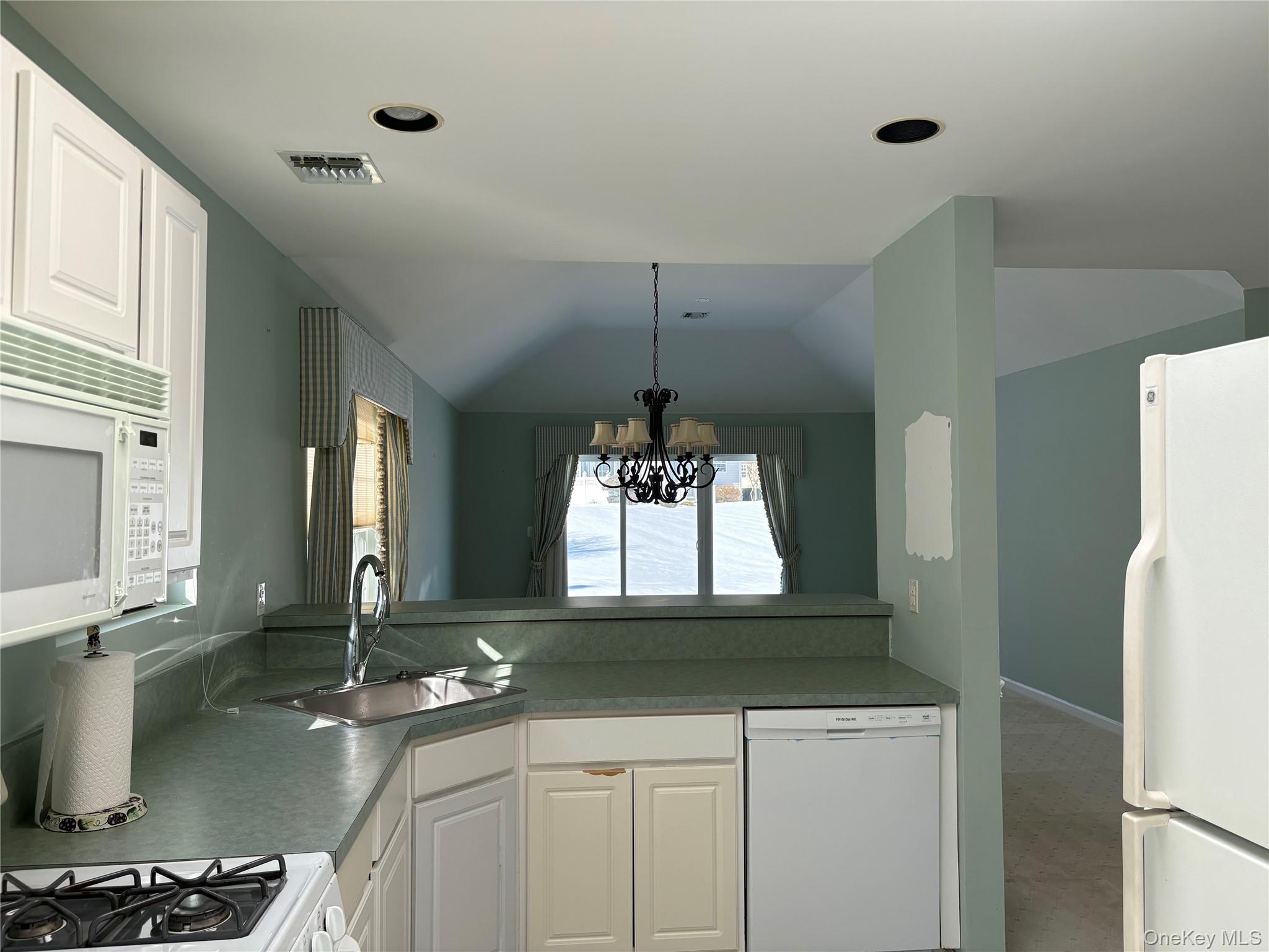 #7 photo, 104 Scenic Lake Drive, Riverhead , NY 11901