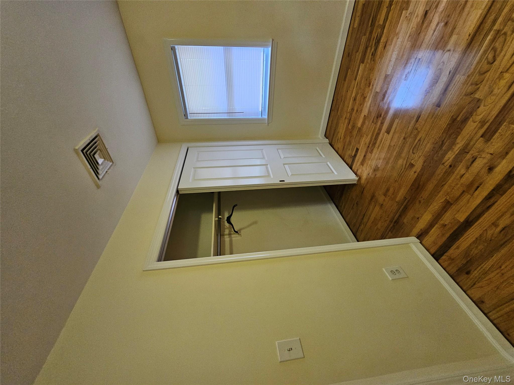 #6 photo, 8 town path, Glen Cove , NY 11542