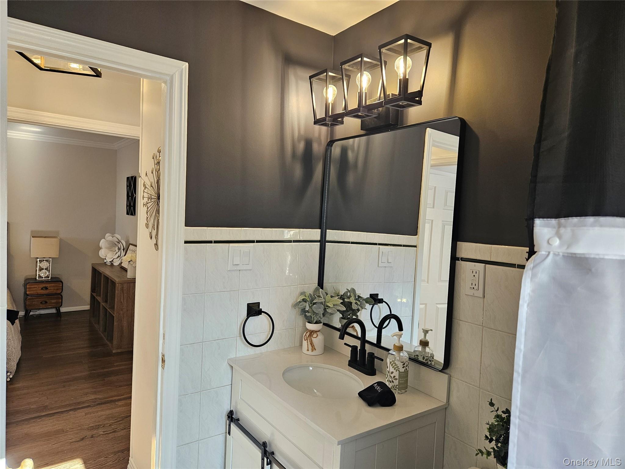 #11 photo, 211 Iceland Drive, سوفولك South Huntington , NY 11746