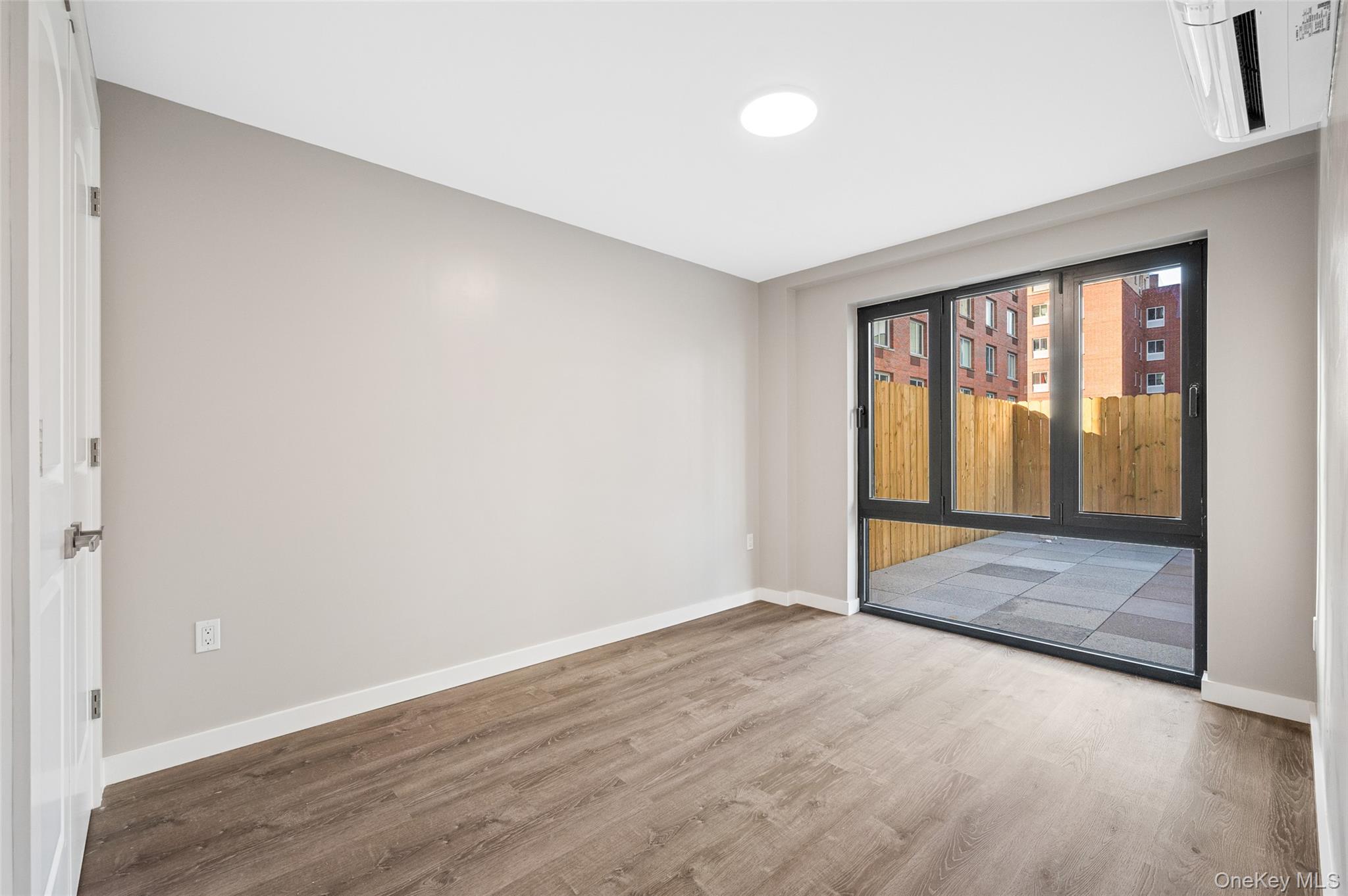 #10 photo, 43-34 53rd Street, 皇后區 木邊 Woodside , NY 11377