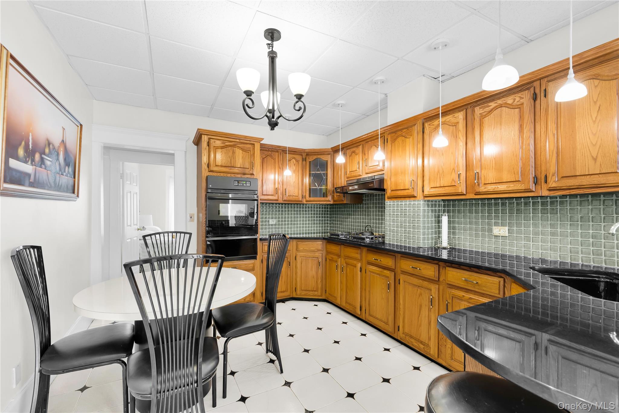 #7 photo, 45 aka 47 Saint James Terrace, Yonkers , NY 10704