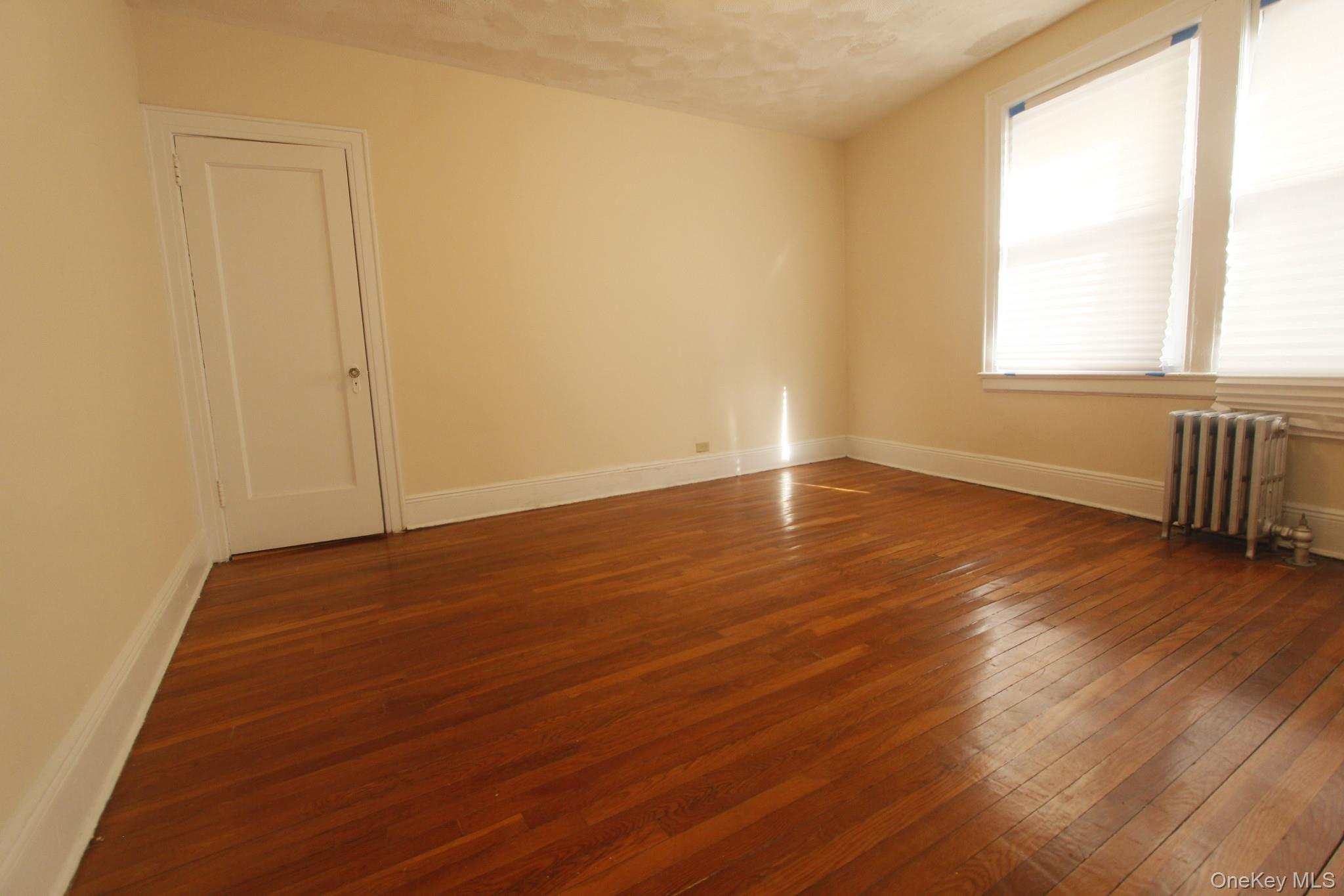 #5 photo, 477 Merrick Road, Lynbrook , NY 11563