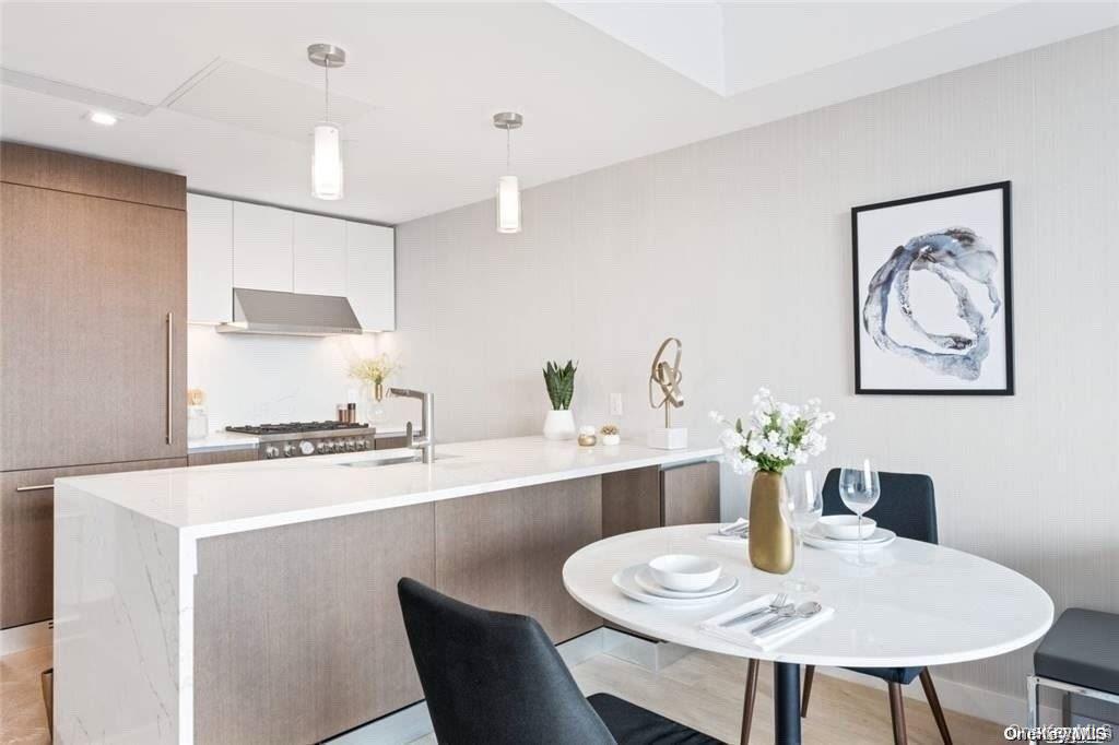 #9 photo, 33-66 Farrington St, كوينز Flushing , NY 11354