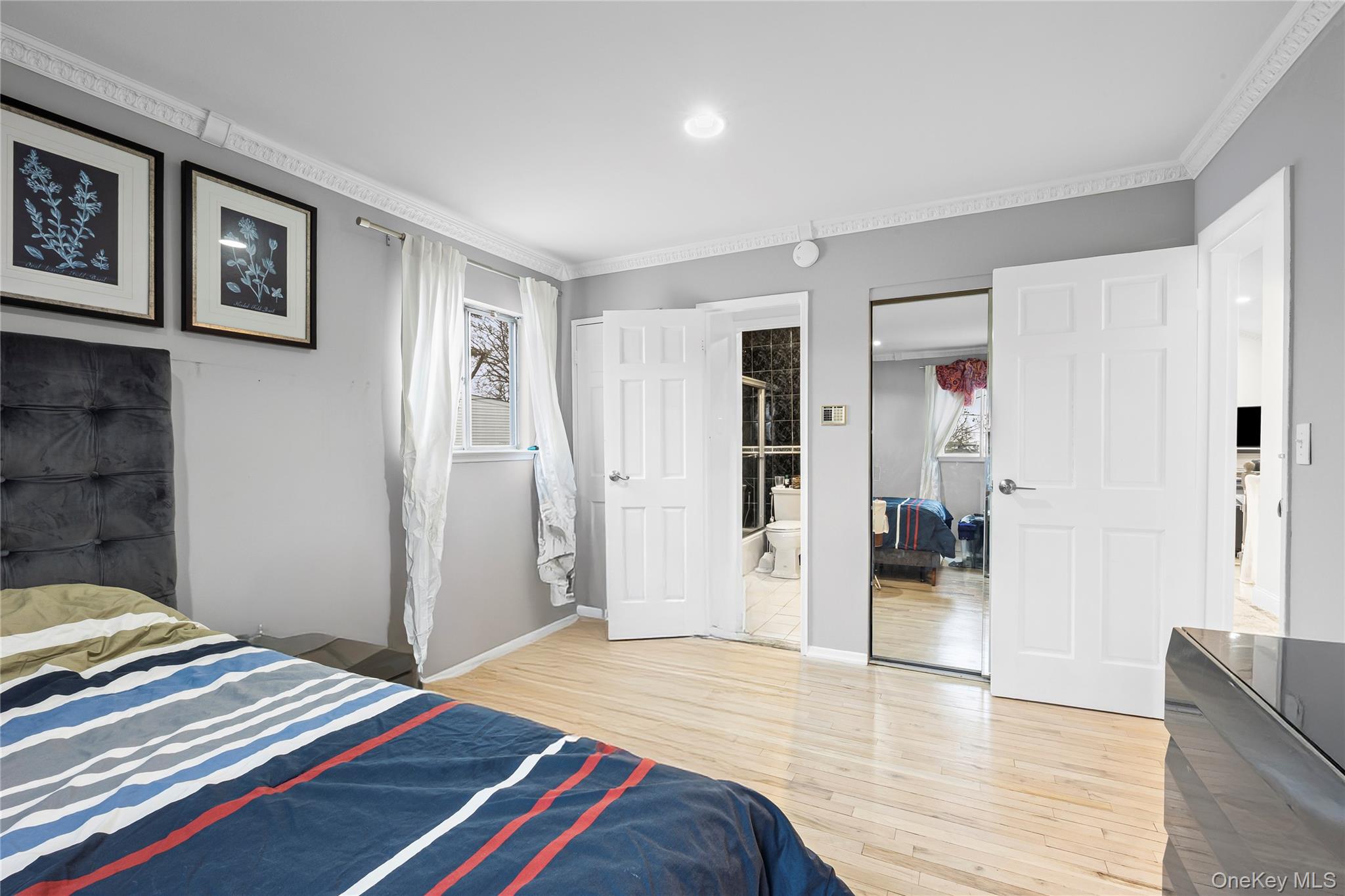 #14 photo, 18 South Drive, Manhasset Hills , NY 11040