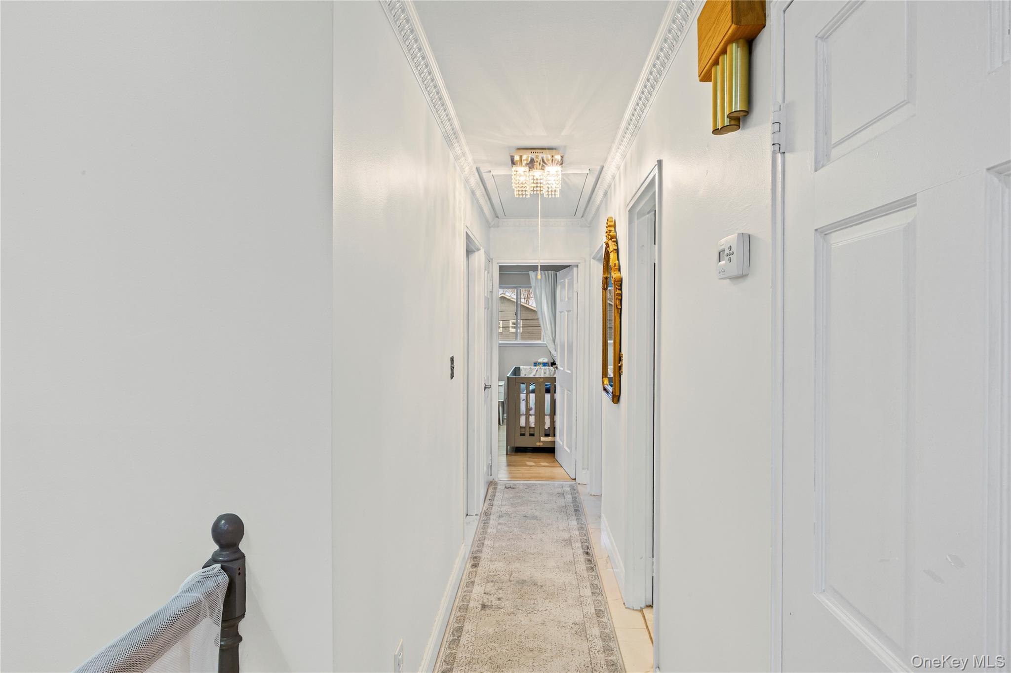 #17 photo, 18 South Drive, Manhasset Hills , NY 11040