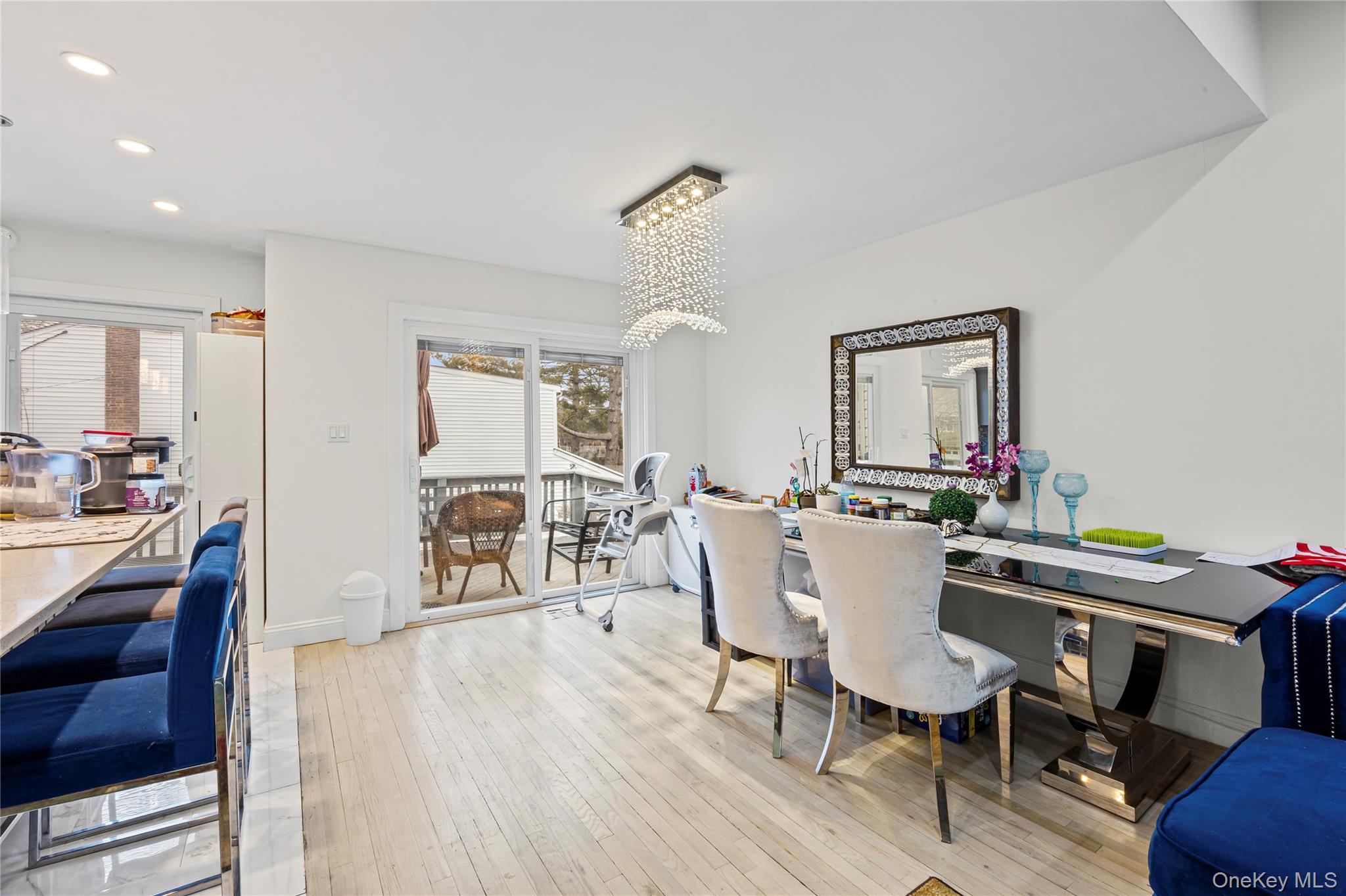 #4 photo, 18 South Drive, Manhasset Hills , NY 11040