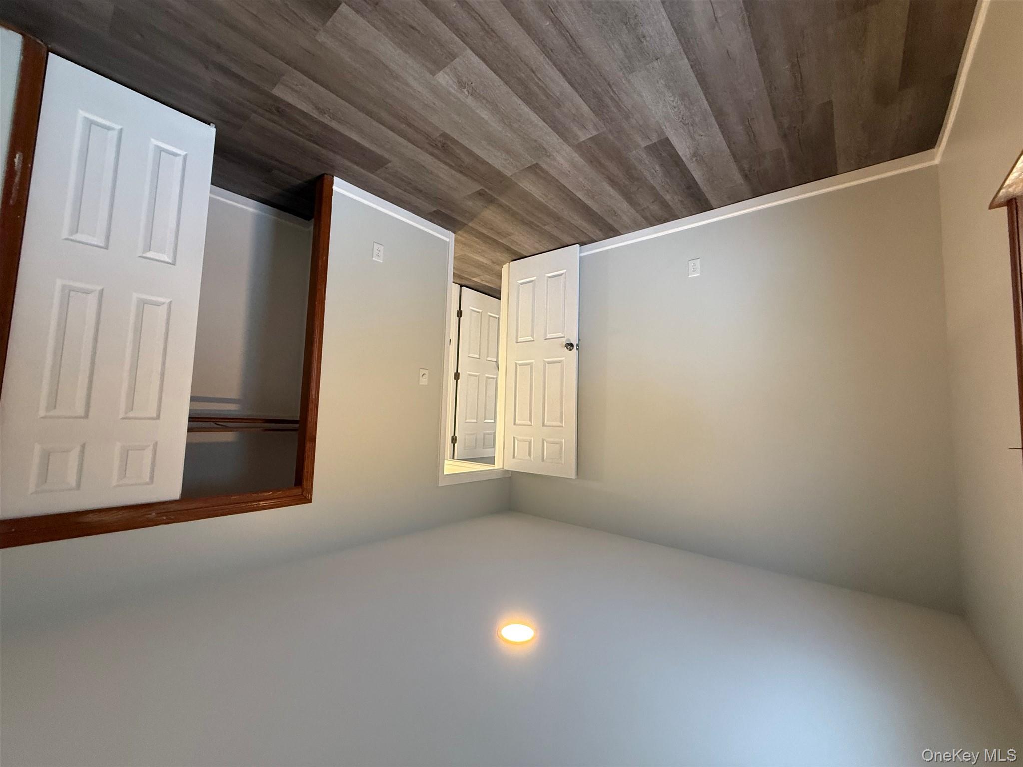 #19 photo, 218 Bayview Drive, Mastic Beach , NY 11951