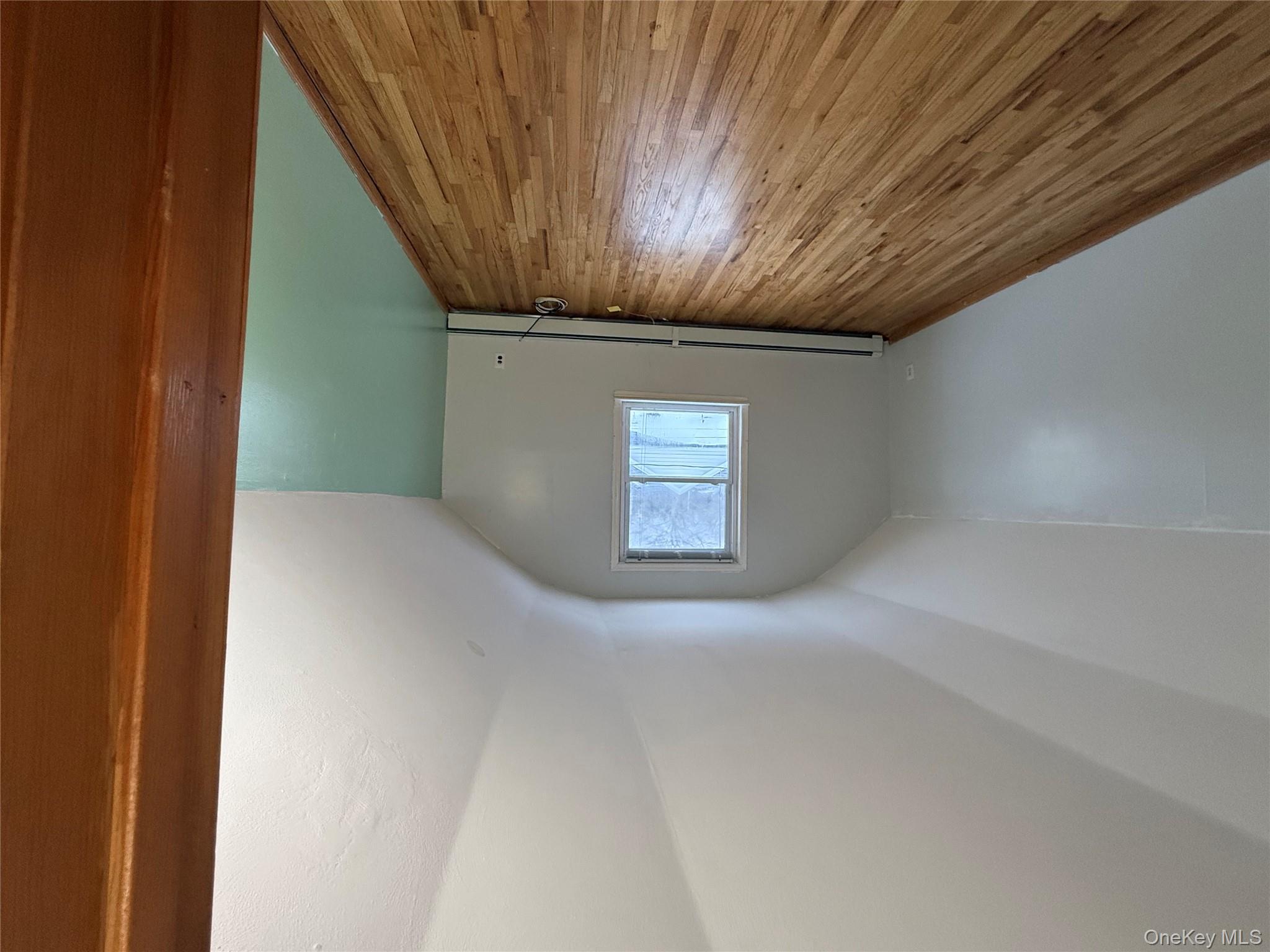 #20 photo, 218 Bayview Drive, Mastic Beach , NY 11951