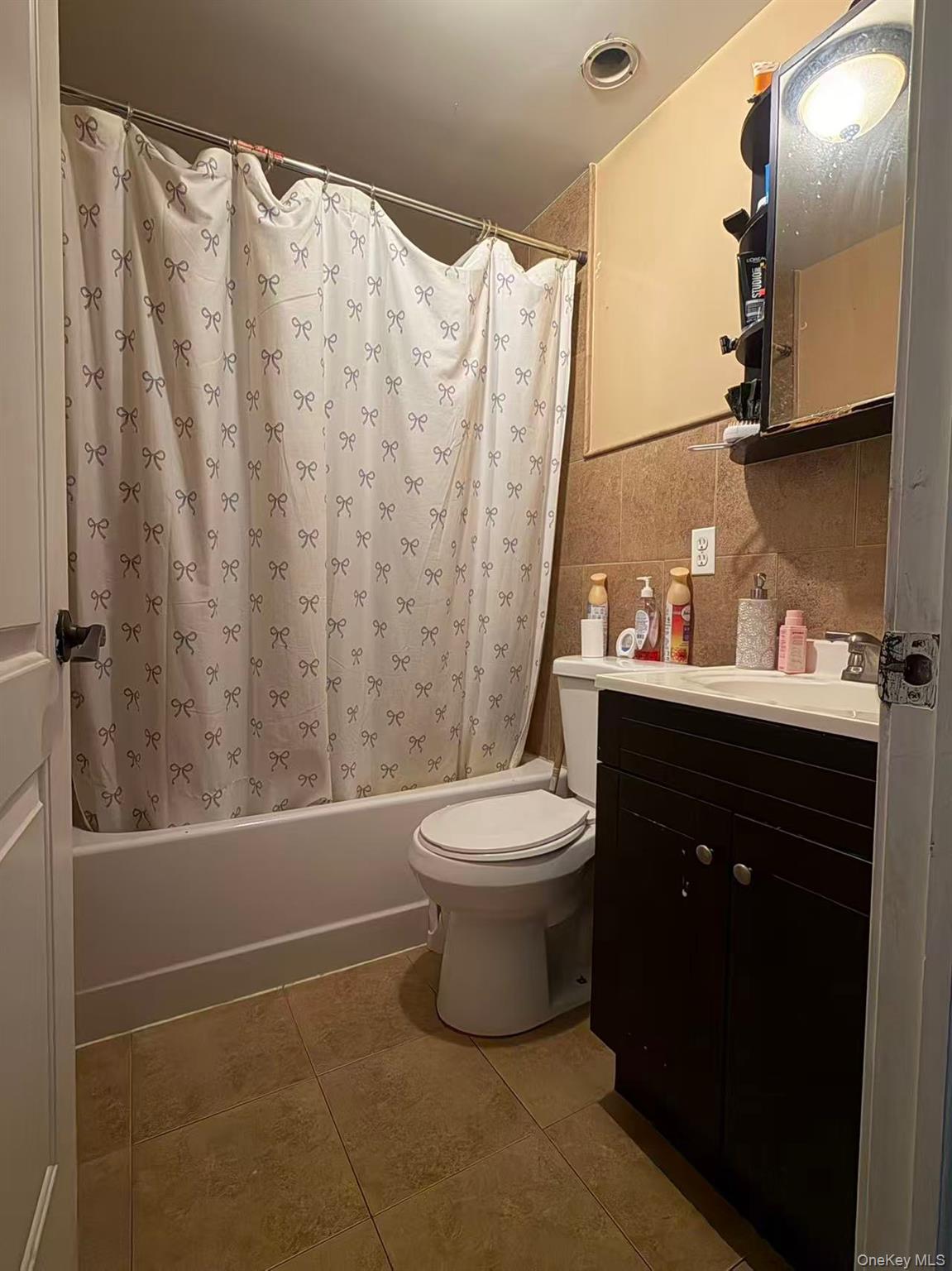 #12 photo, 101-18 39th Avenue, 뉴욕퀸즈 Corona , NY 11368