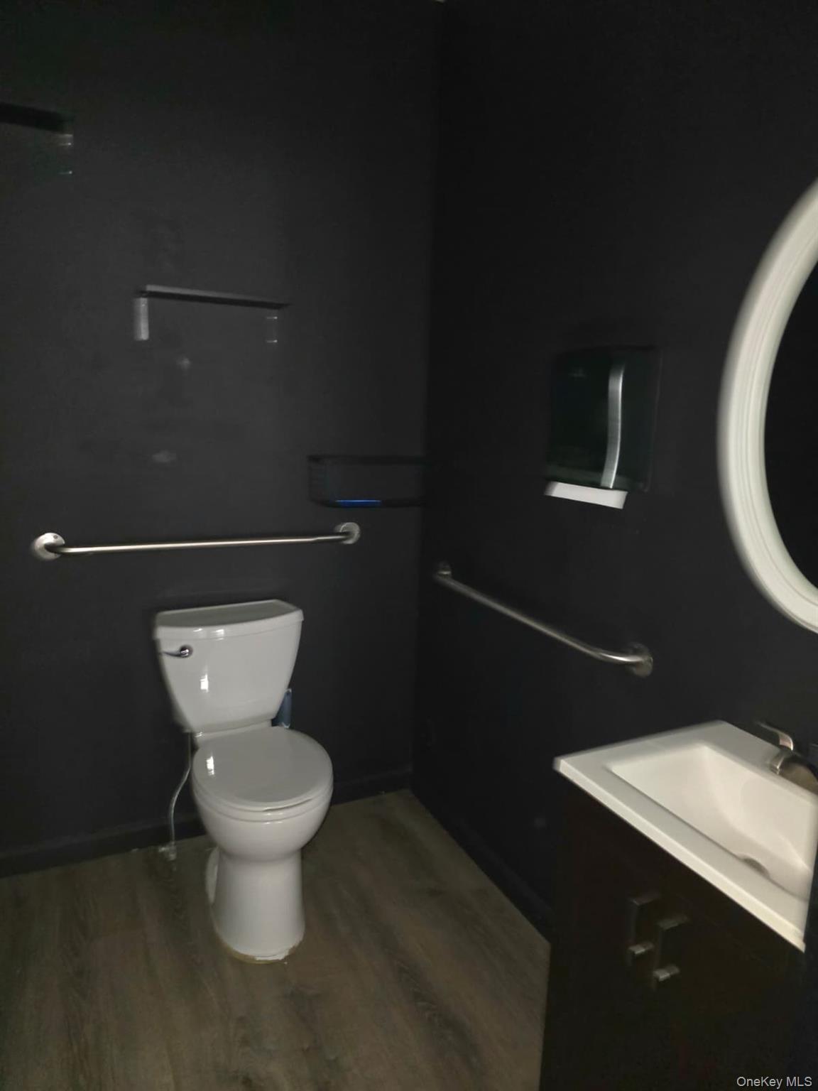 #14 photo, 117 W Main Street, East Islip , NY 11730