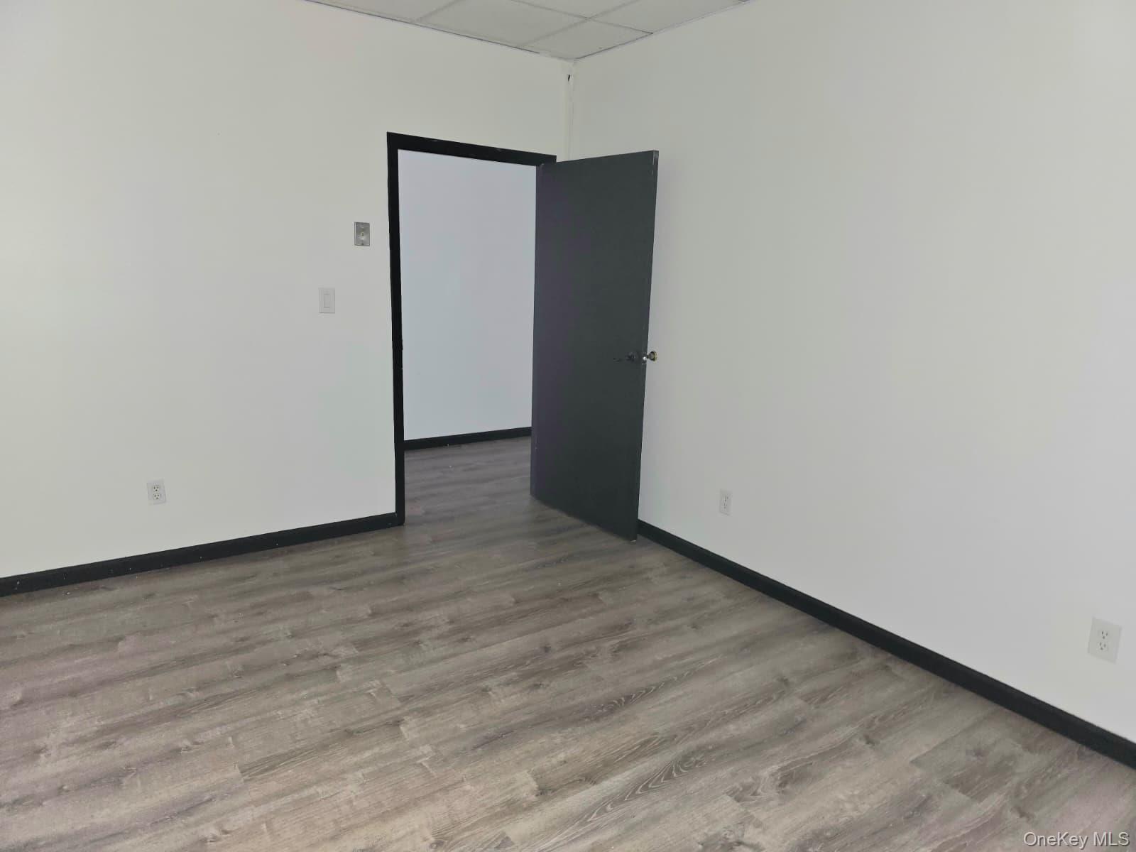 #6 photo, 117 W Main Street, East Islip , NY 11730