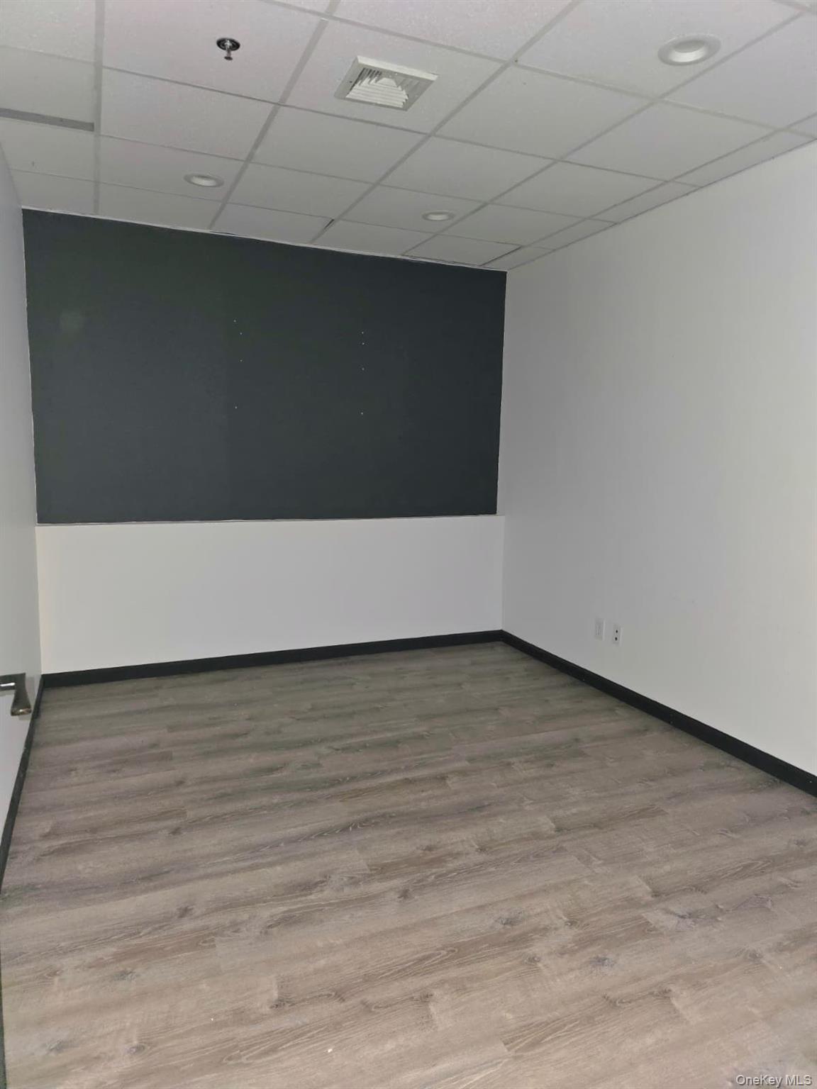 #7 photo, 117 W Main Street, East Islip , NY 11730