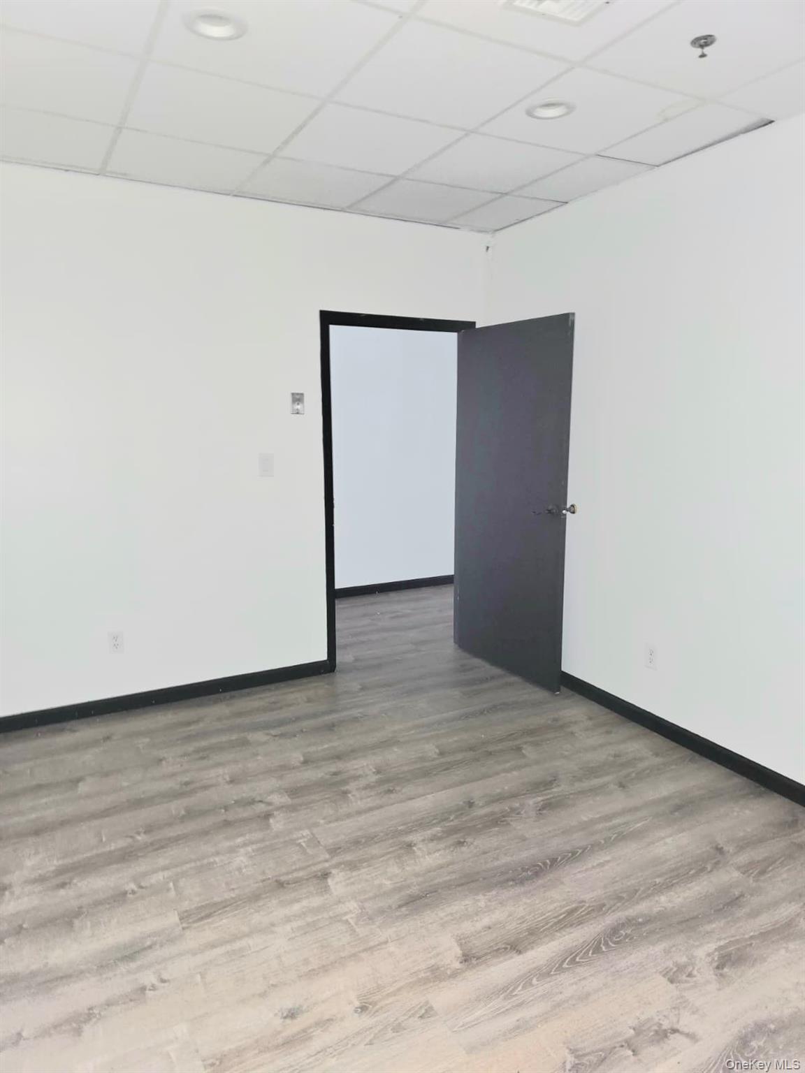 #9 photo, 117 W Main Street, East Islip , NY 11730