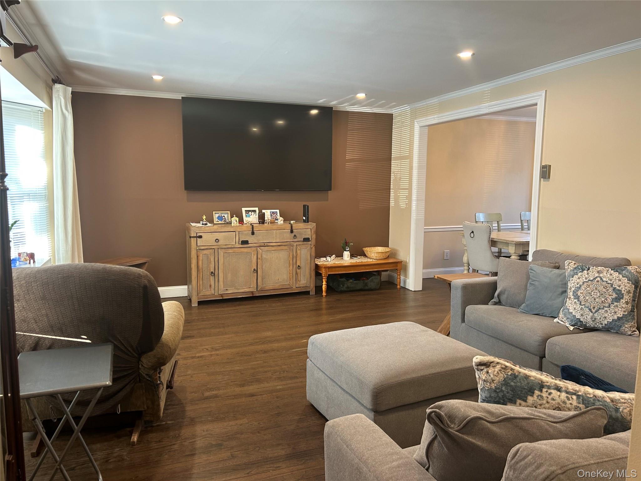 #5 photo, 892 Lilac Drive, 롱 아일랜드 Massapequa , NY 11758