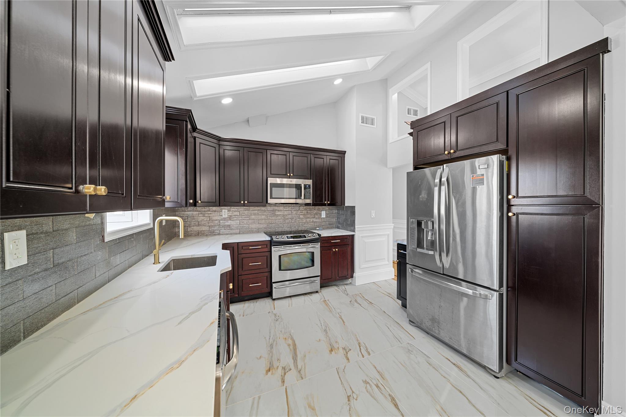 #12 photo, 480 Hopatcong Avenue, West Hempstead , NY 11552