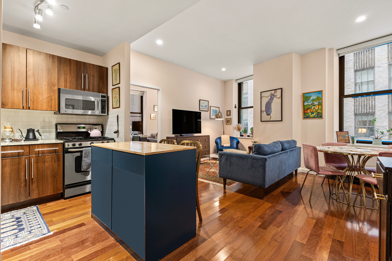 #1 photo, 1 Wall Street Court, Financial District , NY 10005