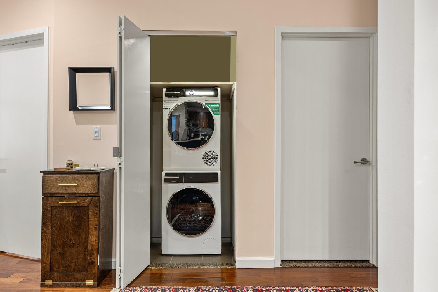 #14 photo, 1 Wall Street Court, Financial District , NY 10005