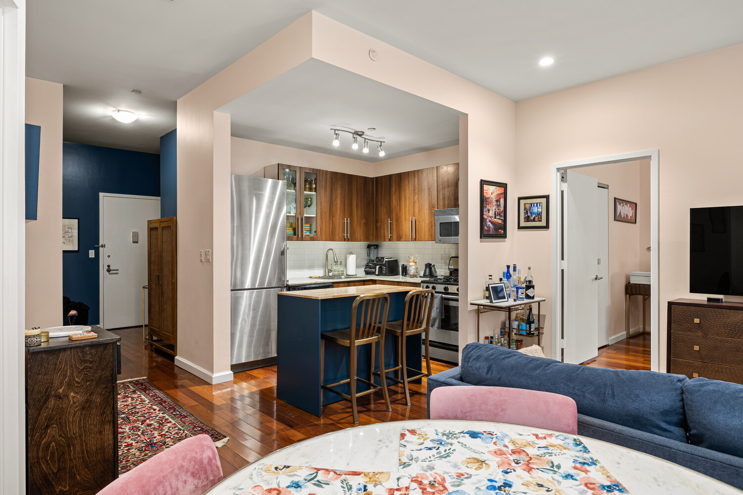 #6 photo, 1 Wall Street Court, Financial District , NY 10005