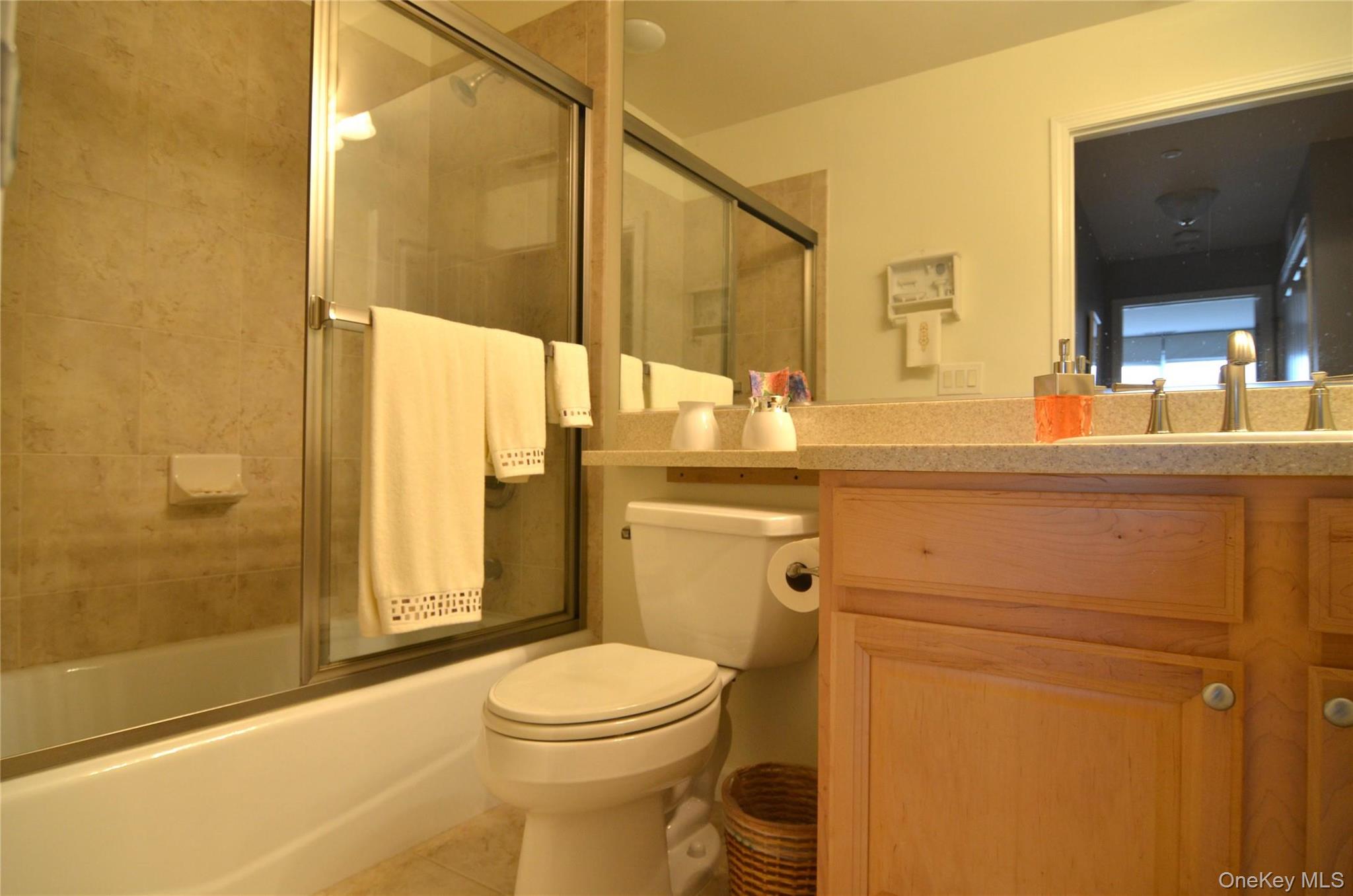 #18 photo, 1308 Round Pointe Drive, Haverstraw , NY 10927