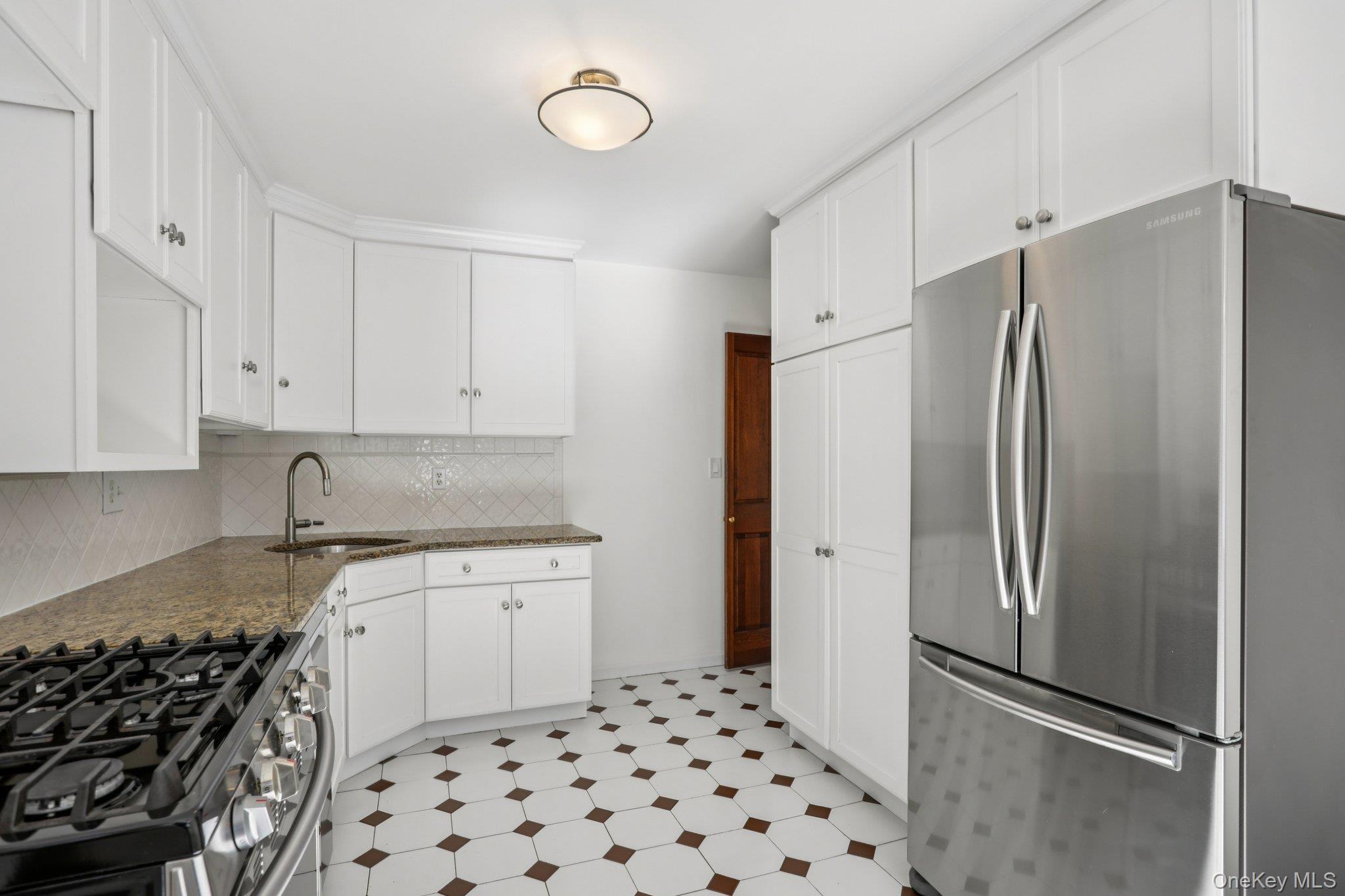 #12 photo, 48 Cypress Lane, Briarcliff Manor , NY 10510