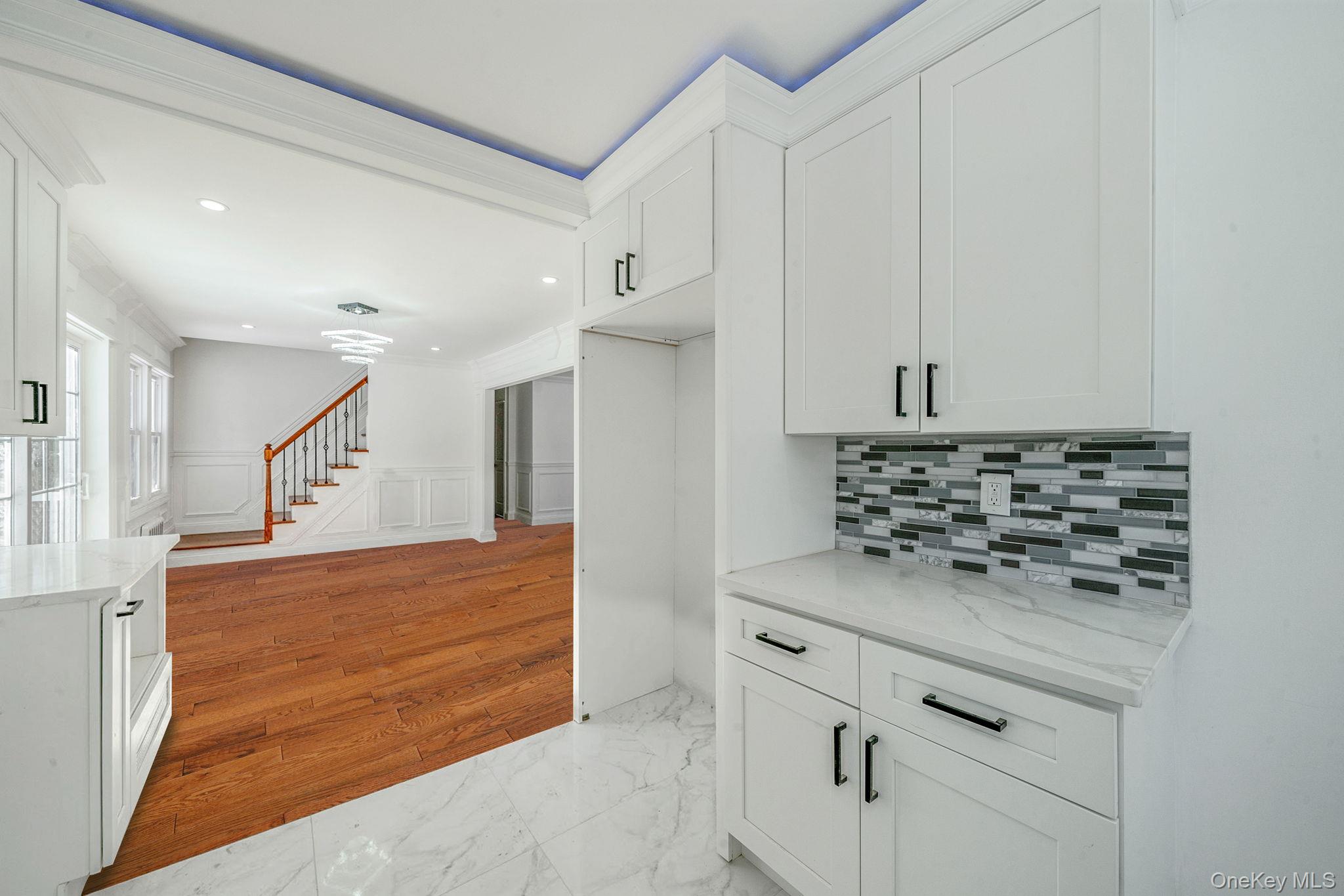 #17 photo, 420 Devonshire Road, 长岛 Baldwin , NY 11510