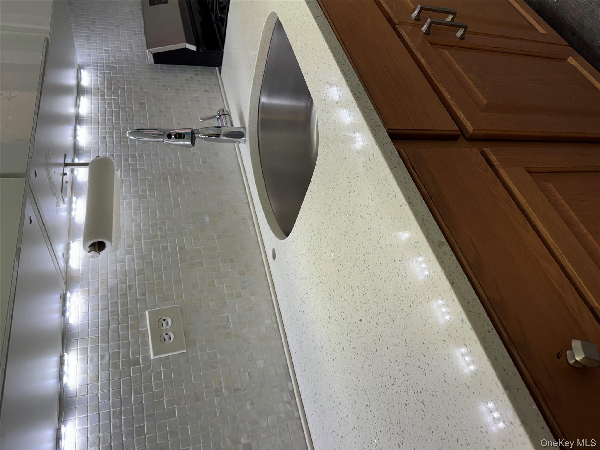 #9 photo, 9941 64th Avenue, كوينز Rego Park , NY 11374