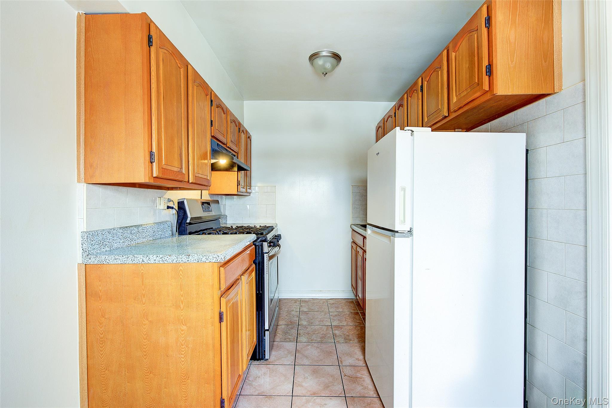 #13 photo, 6395 Austin Street, 뉴욕퀸즈 Rego Park , NY 11374