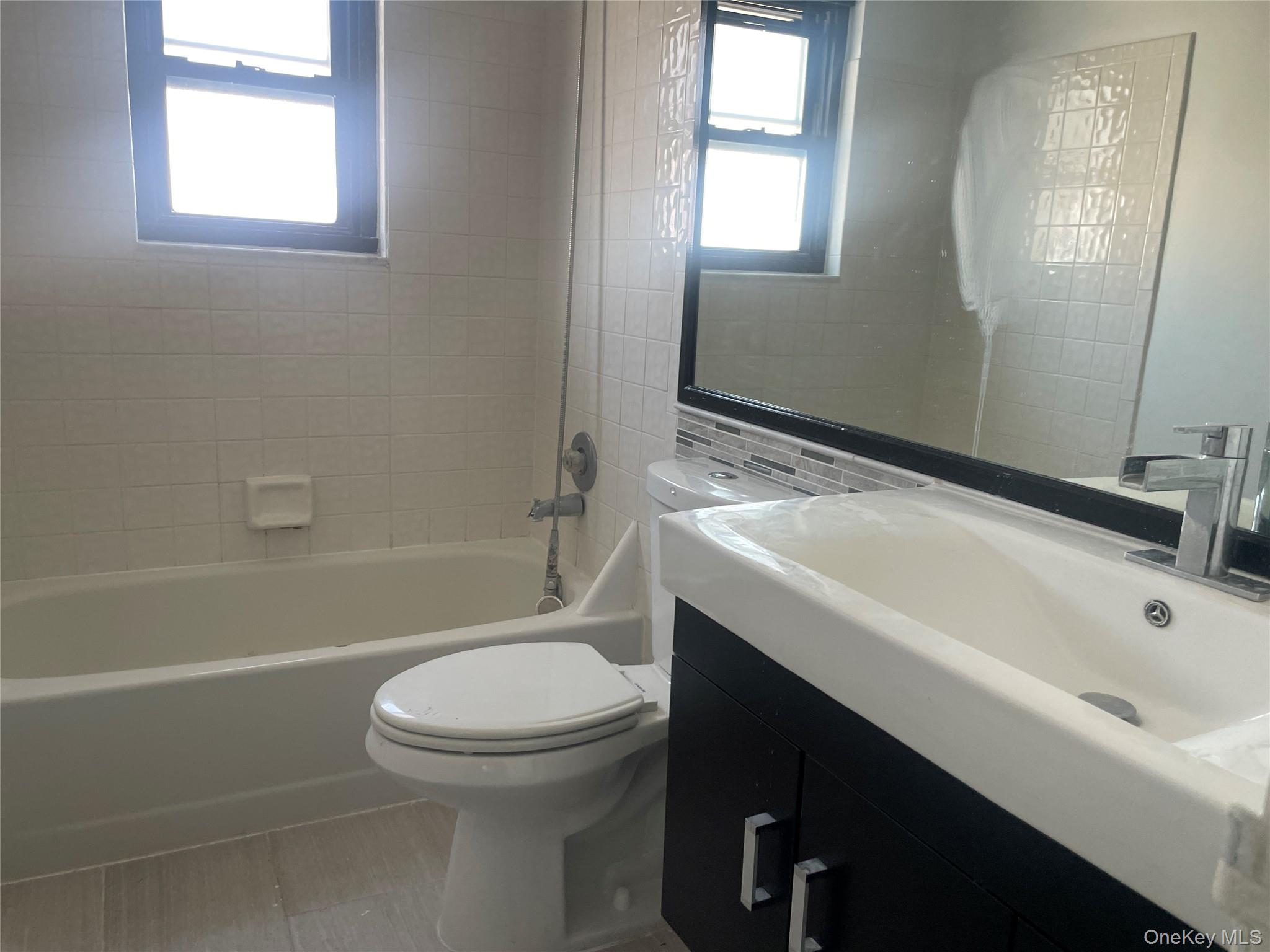 #5 photo, 194 Sneden Place, 뉴욕주 Spring Valley , NY 10977