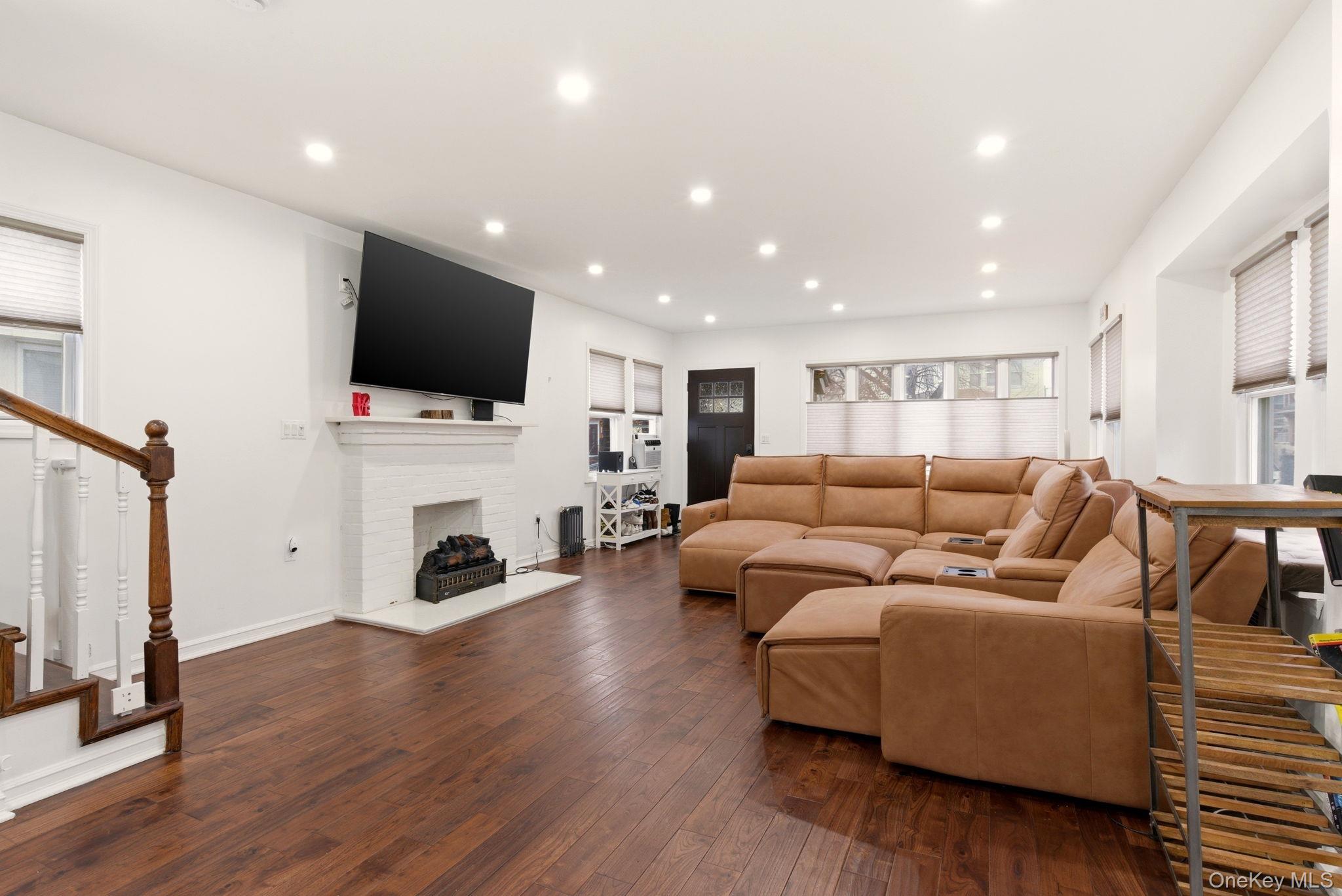 #1 photo, 1672 Hendrickson Street, Brooklyn , NY 11234