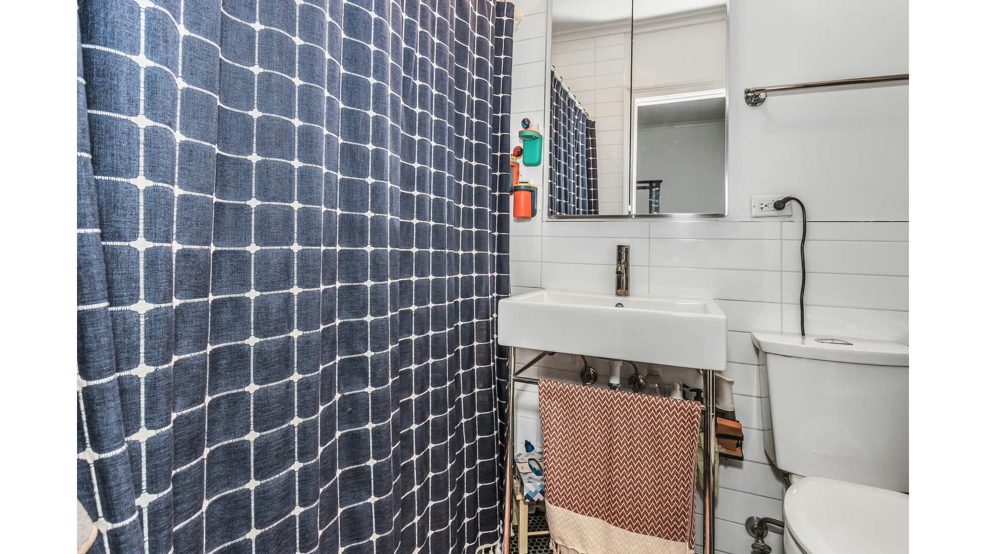 #12 photo, 24-75 38TH Street, Astoria , NY 11101