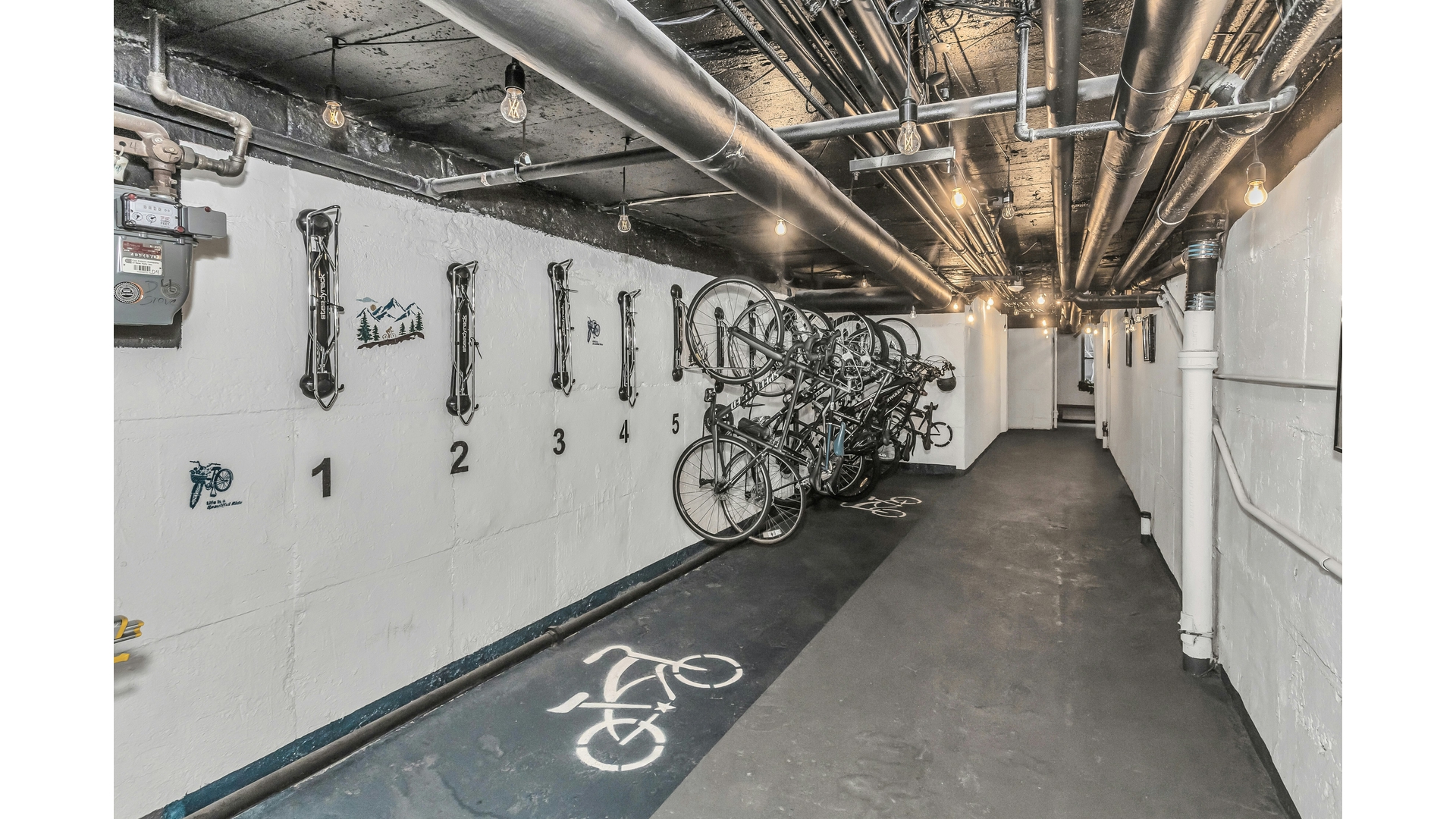 #17 photo, 24-75 38TH Street, Astoria , NY 11101